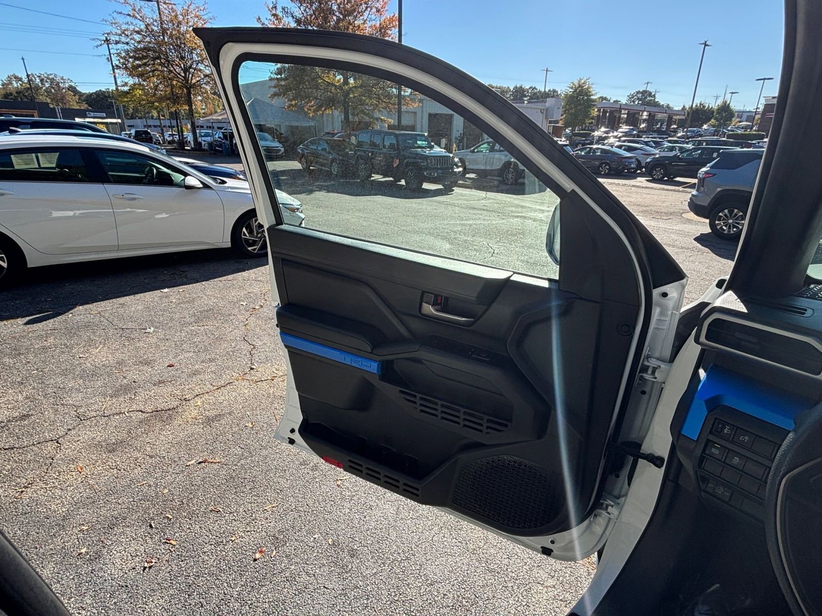 Thumbnail: 2025 Toyota Tacoma - 20