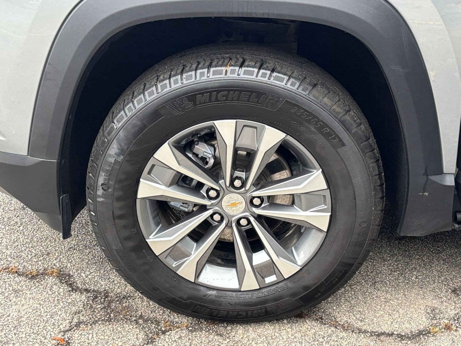 Thumbnail: 2025 Chevrolet Equinox - 30