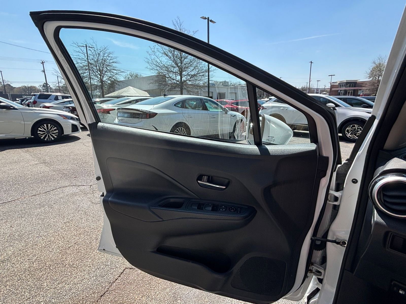 Thumbnail: 2025 Nissan Versa - 18