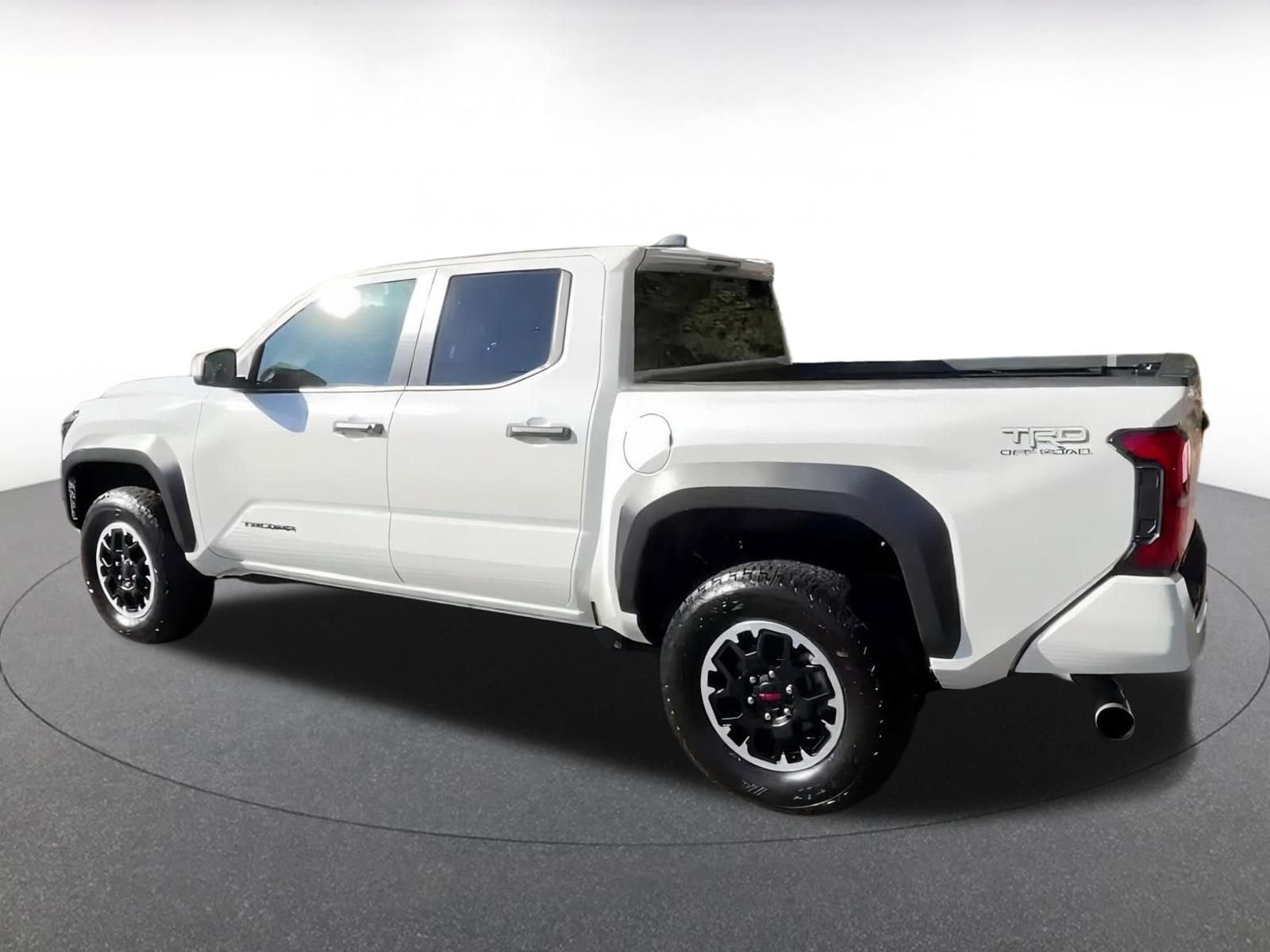 Thumbnail: 2025 Toyota Tacoma - 10