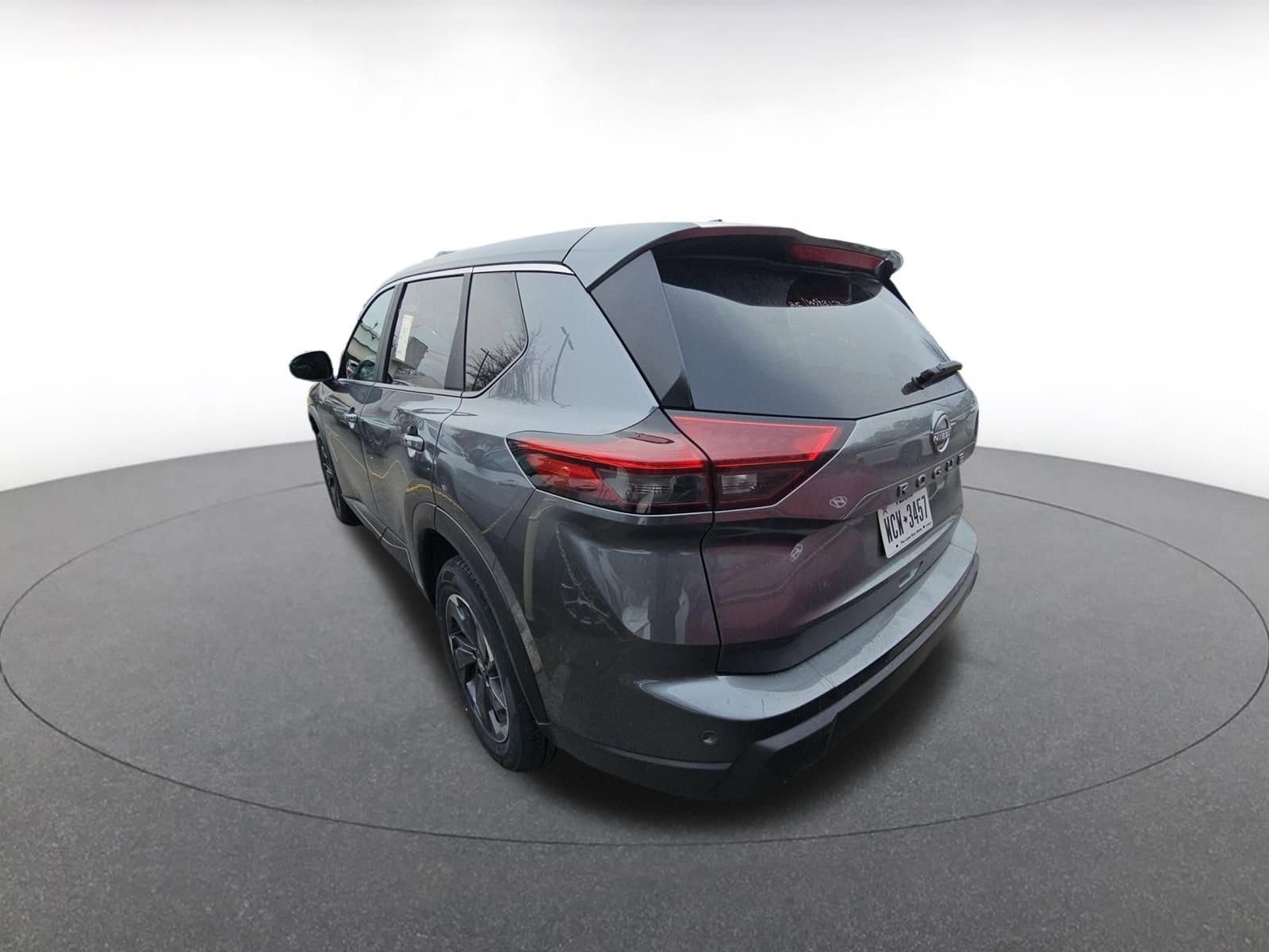 Thumbnail: 2025 Nissan Rogue - 5