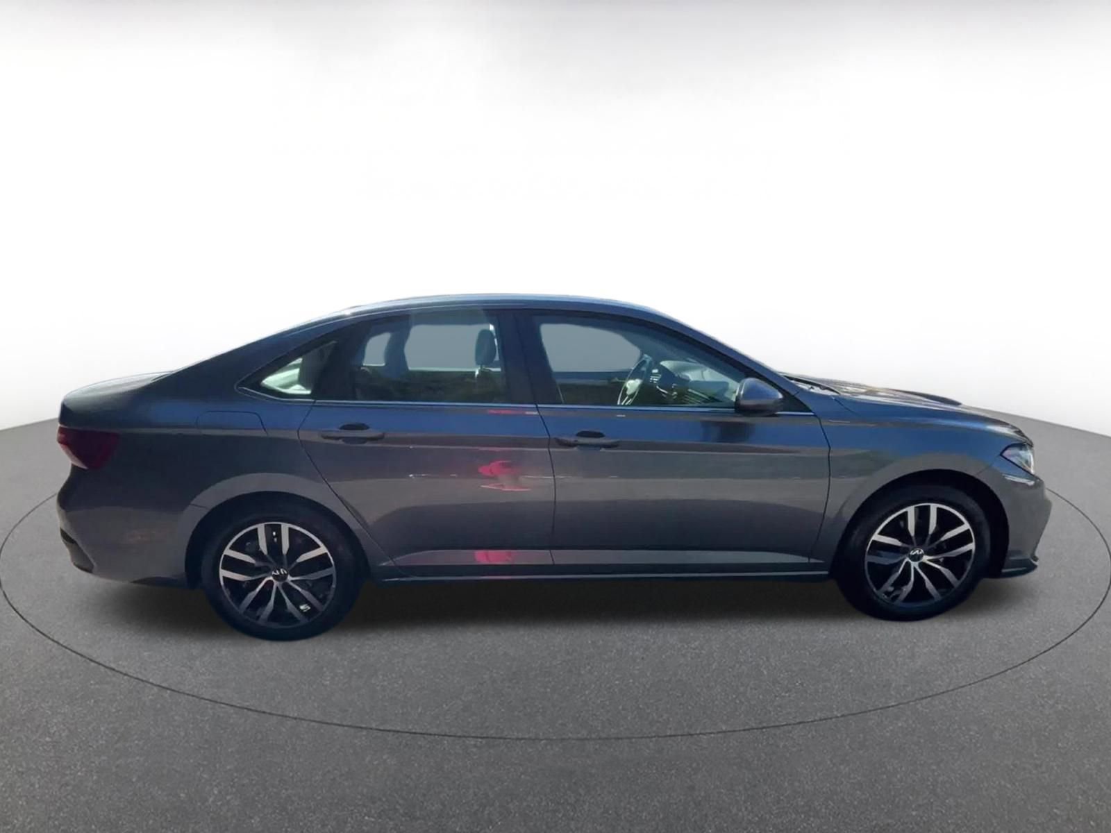 Thumbnail: 2025 Volkswagen Jetta - 16