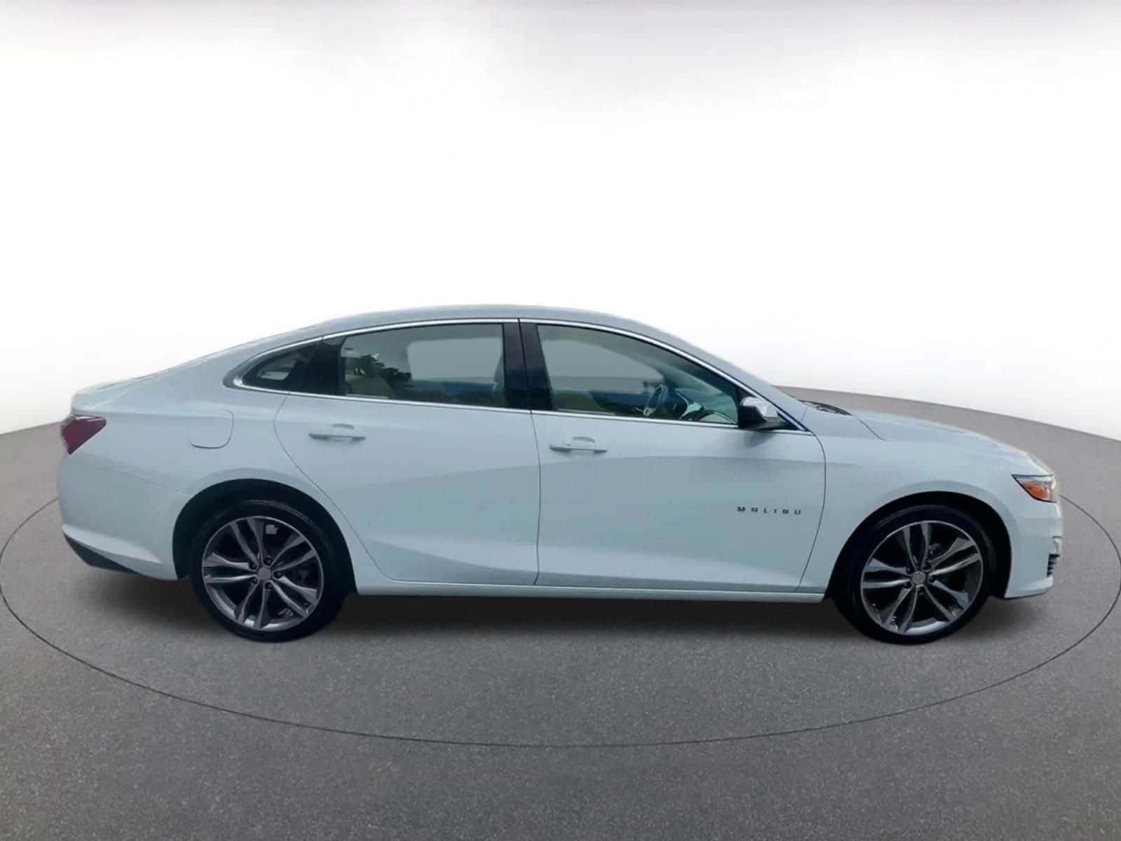 Thumbnail: 2024 Chevrolet Malibu - 16
