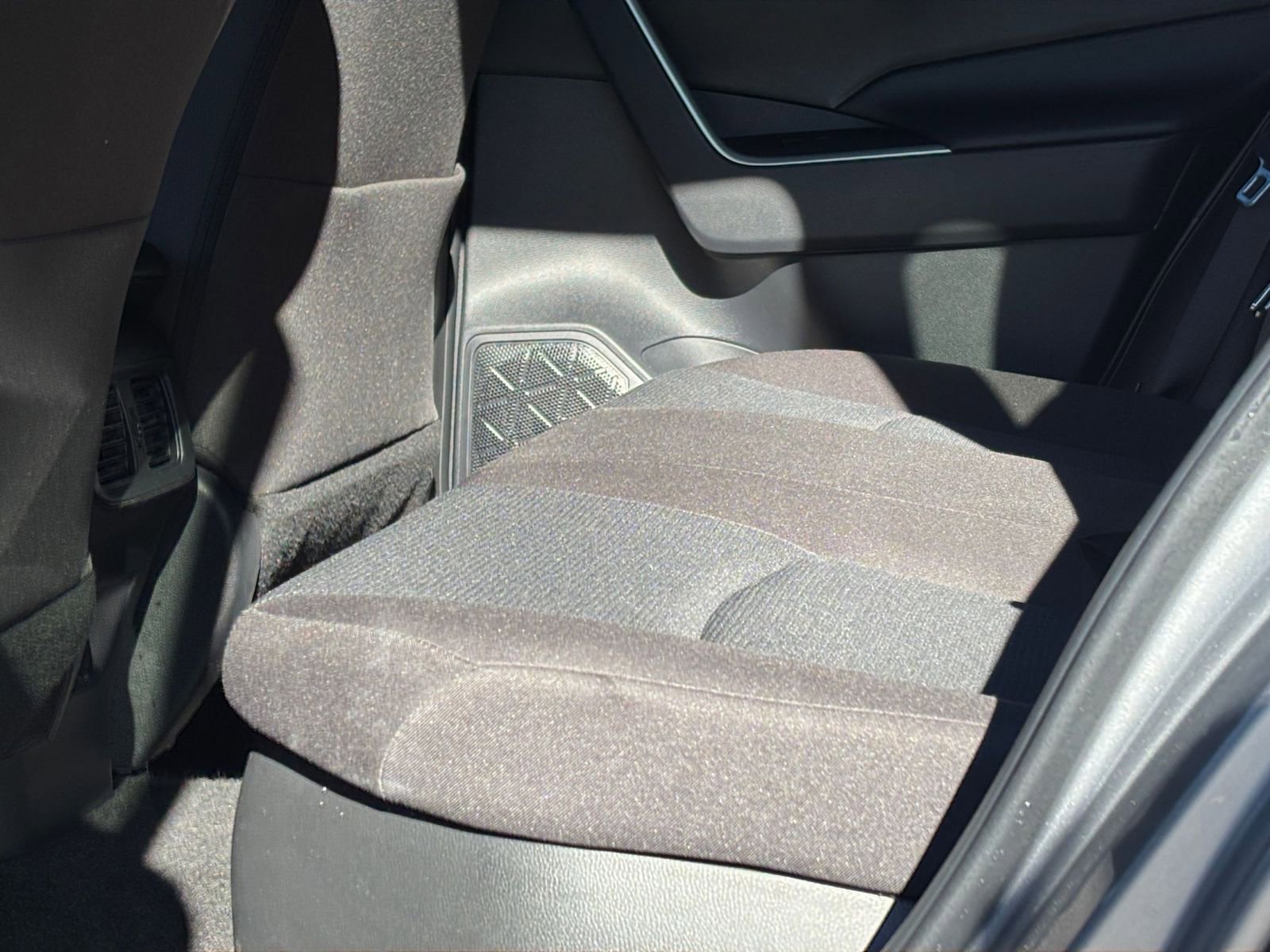 Thumbnail: 2025 Toyota RAV4 - 25