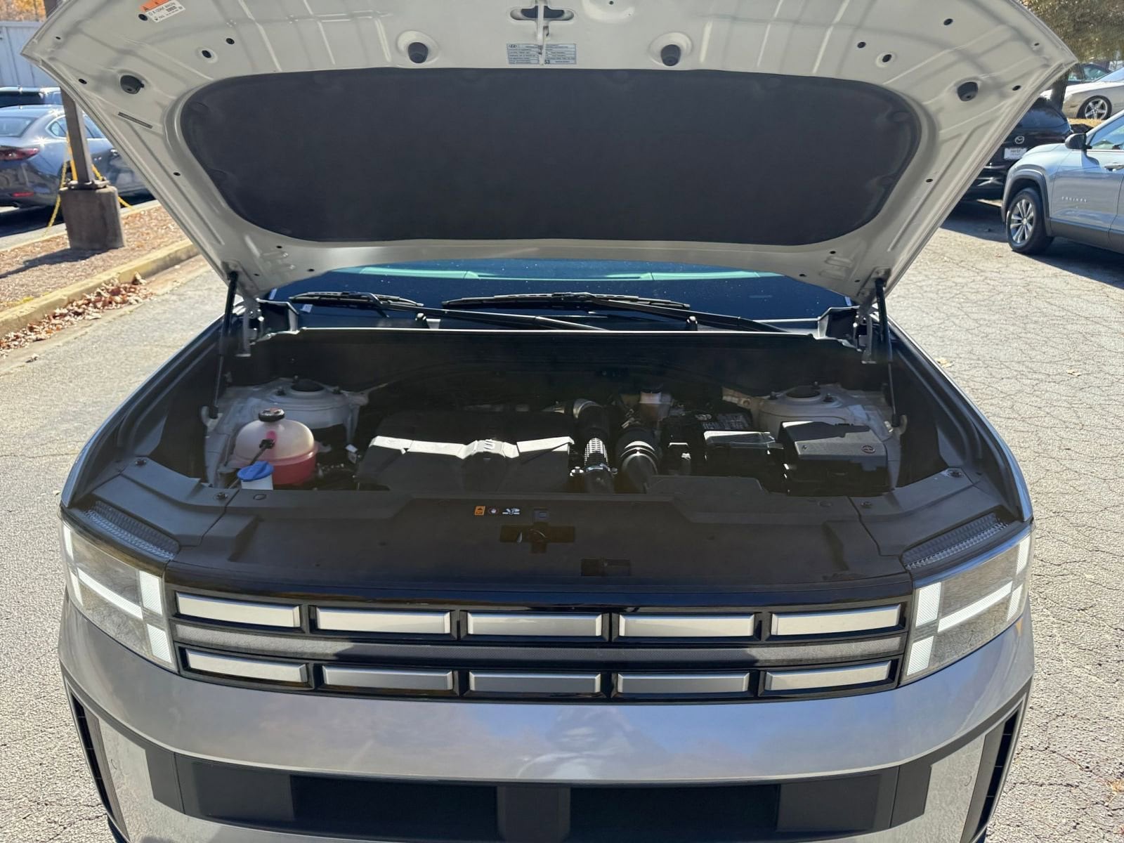 Thumbnail: 2025 Hyundai Santa Fe - 32