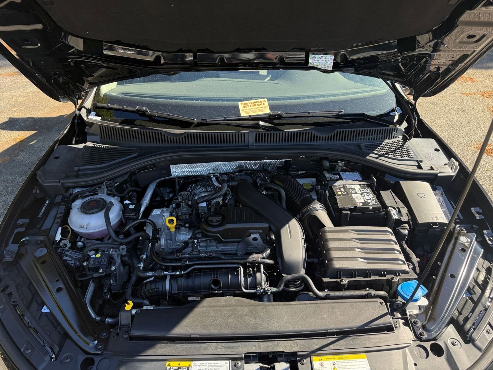 Thumbnail: 2025 Volkswagen Jetta - 32