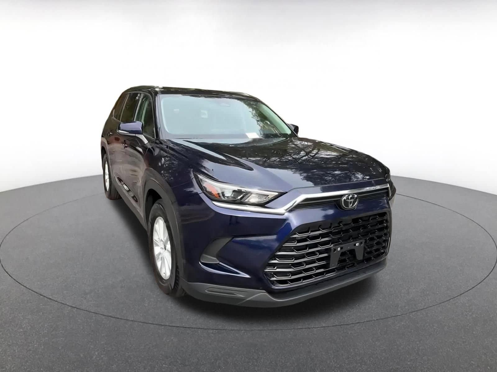 Thumbnail: 2025 Toyota Grand Highlander - 3