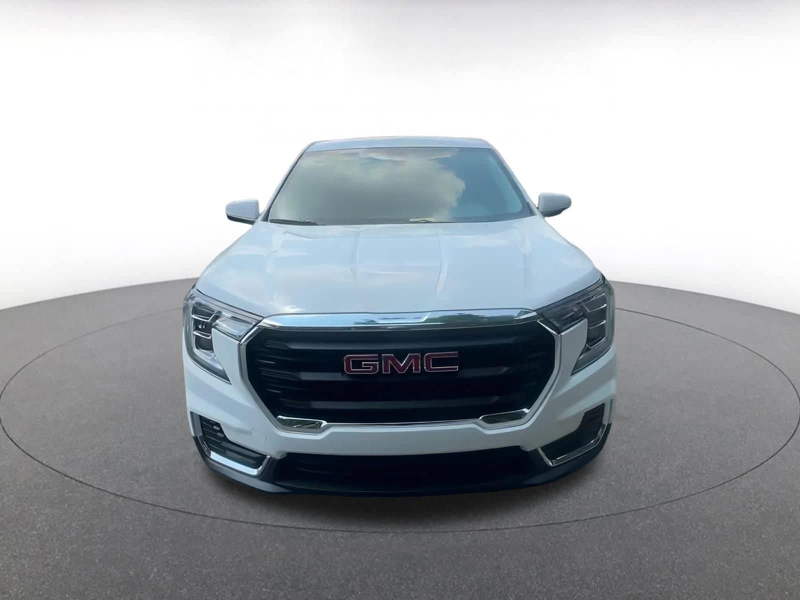 Thumbnail: 2024 GMC Terrain - 4
