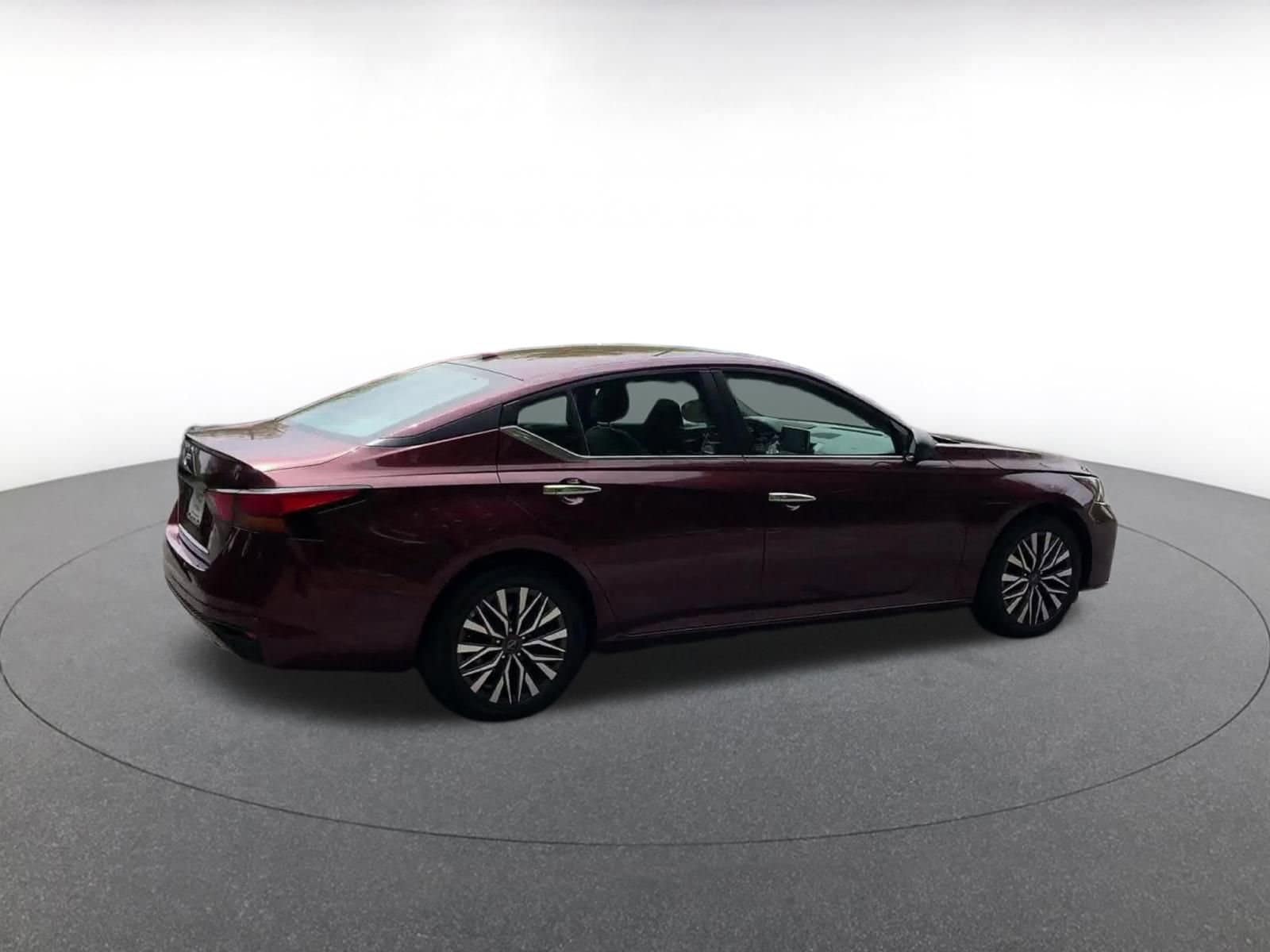 Thumbnail: 2025 Nissan Altima - 15