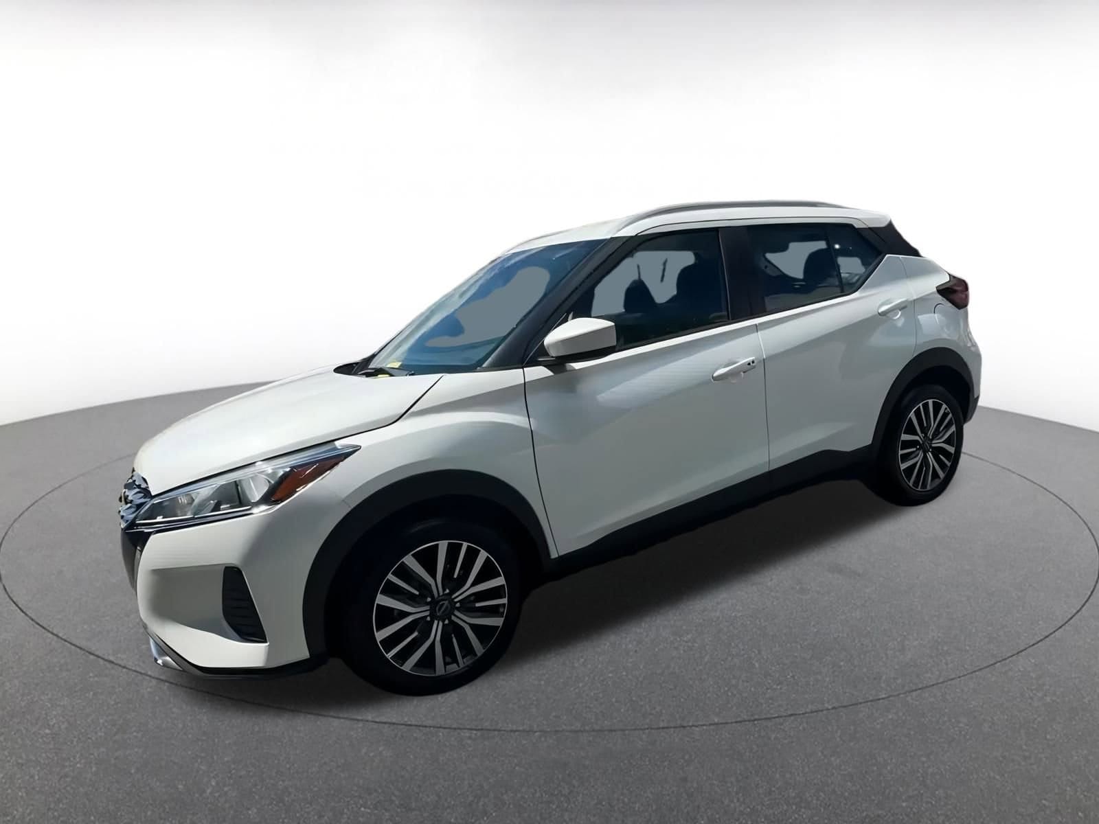 Thumbnail: 2024 Nissan Kicks - 7
