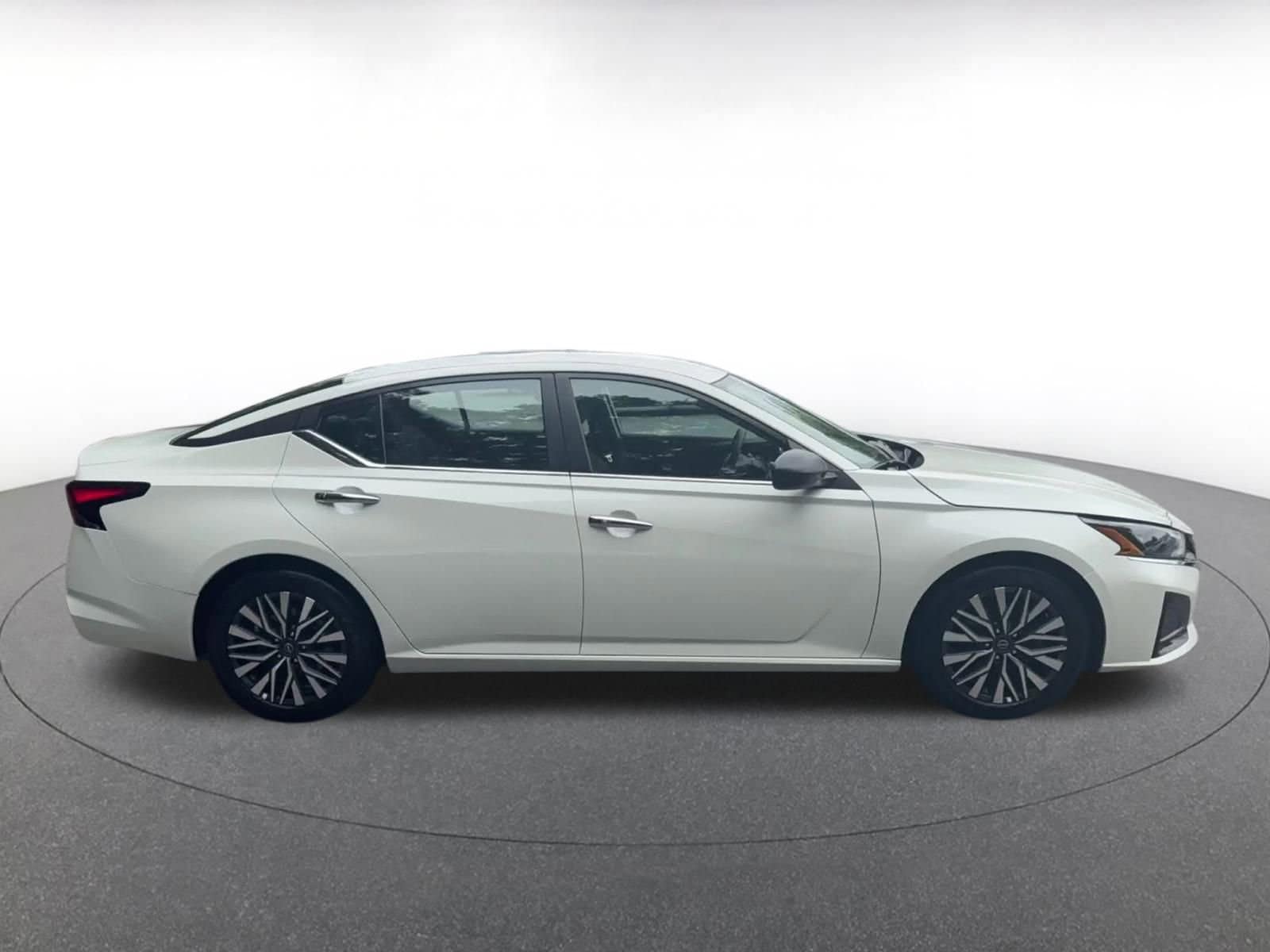 Thumbnail: 2024 Nissan Altima - 16