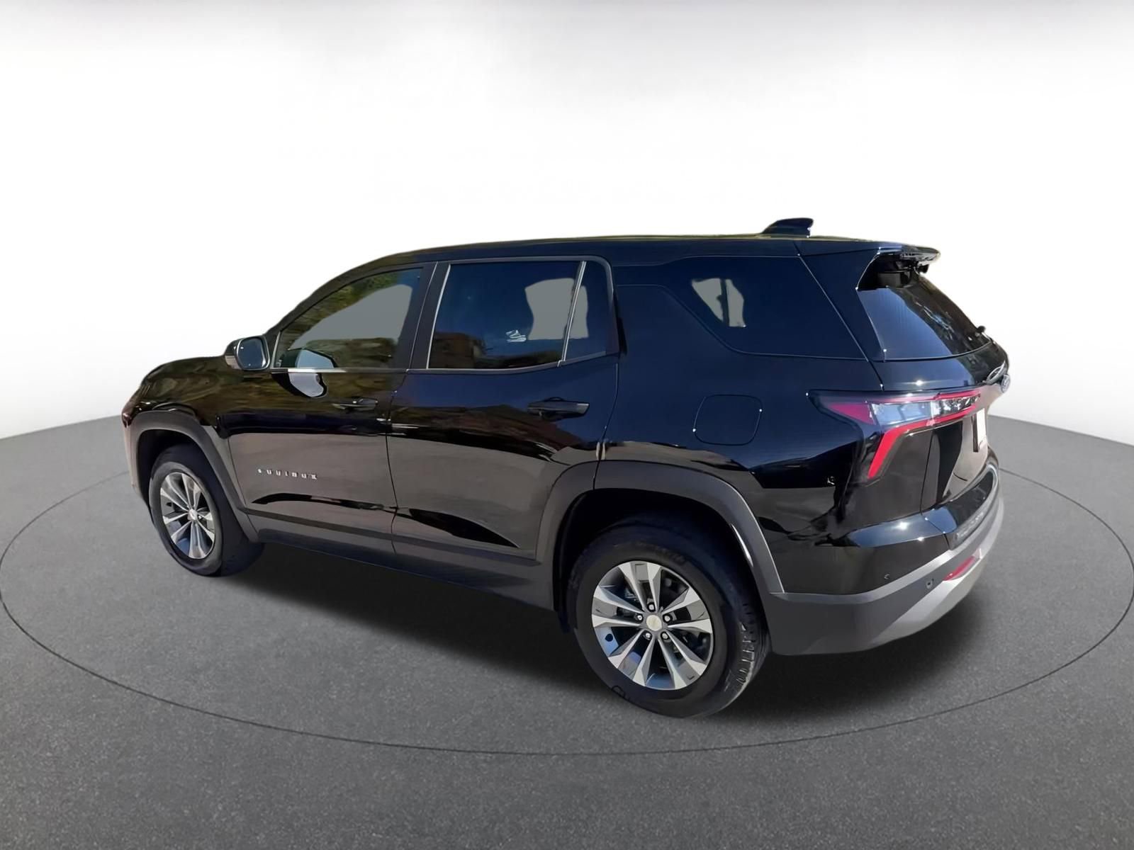 Thumbnail: 2025 Chevrolet Equinox - 10