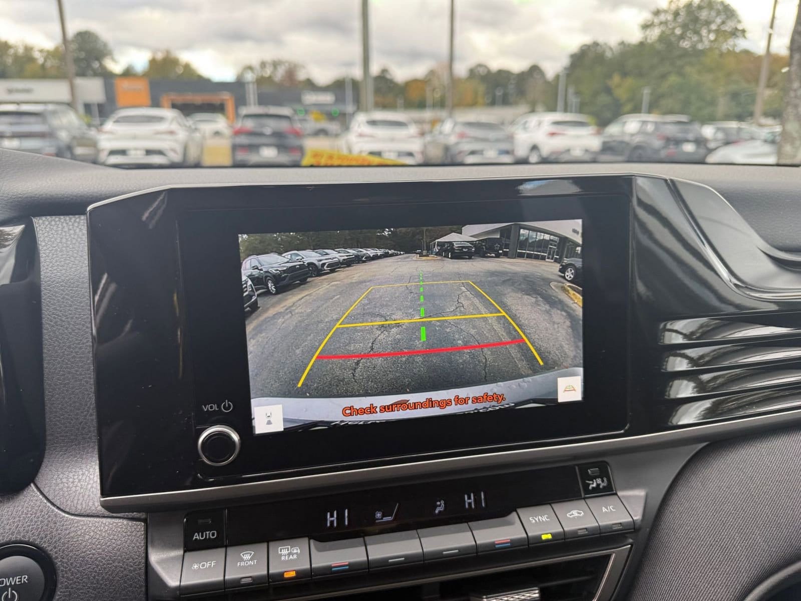 Thumbnail: 2025 Toyota Camry - 17