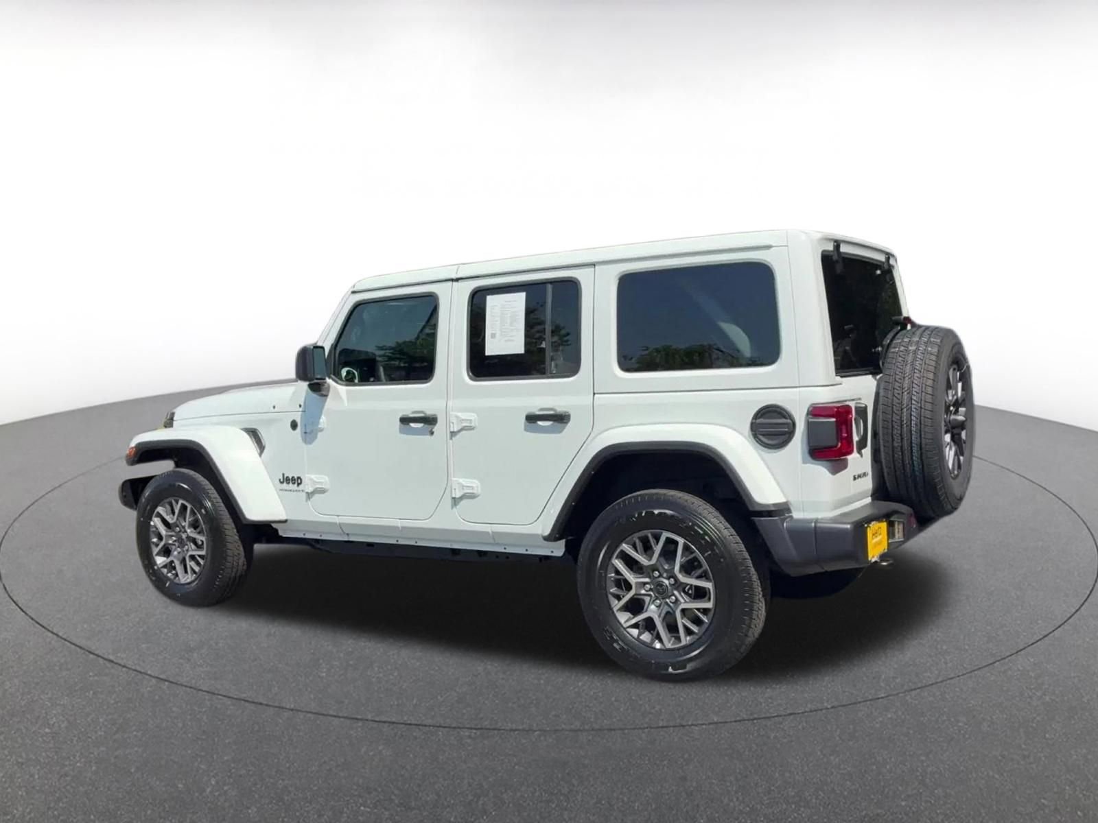 Thumbnail: 2025 Jeep Wrangler - 10