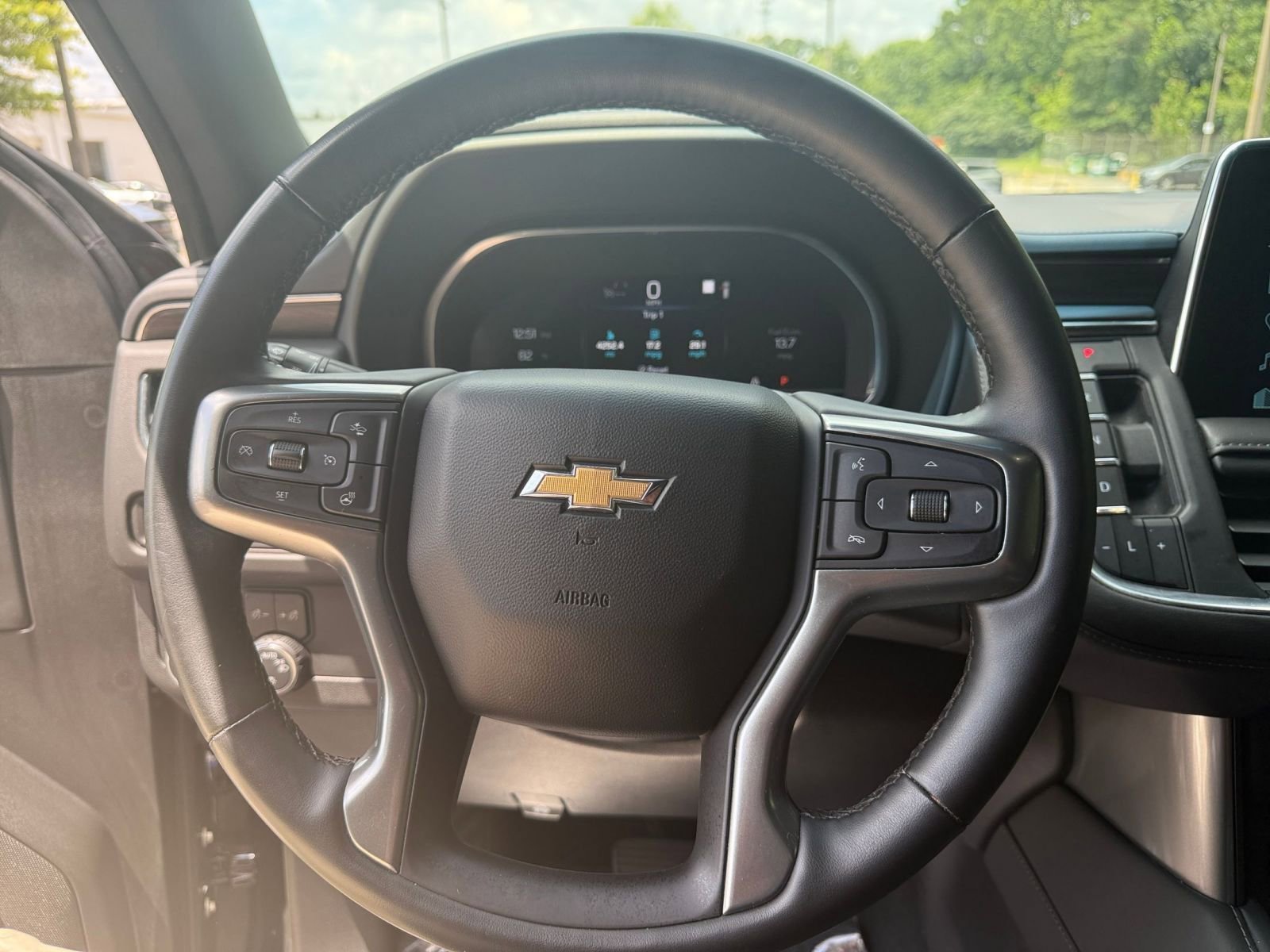 Thumbnail: 2023 Chevrolet Tahoe - 28