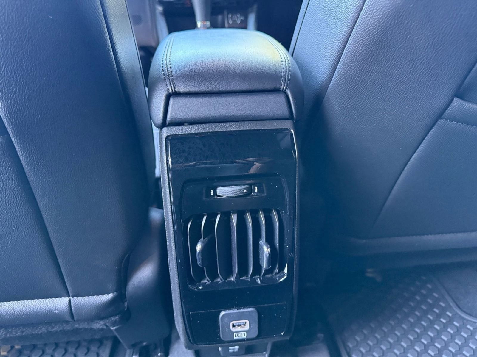 Thumbnail: 2025 Jeep Compass - 24