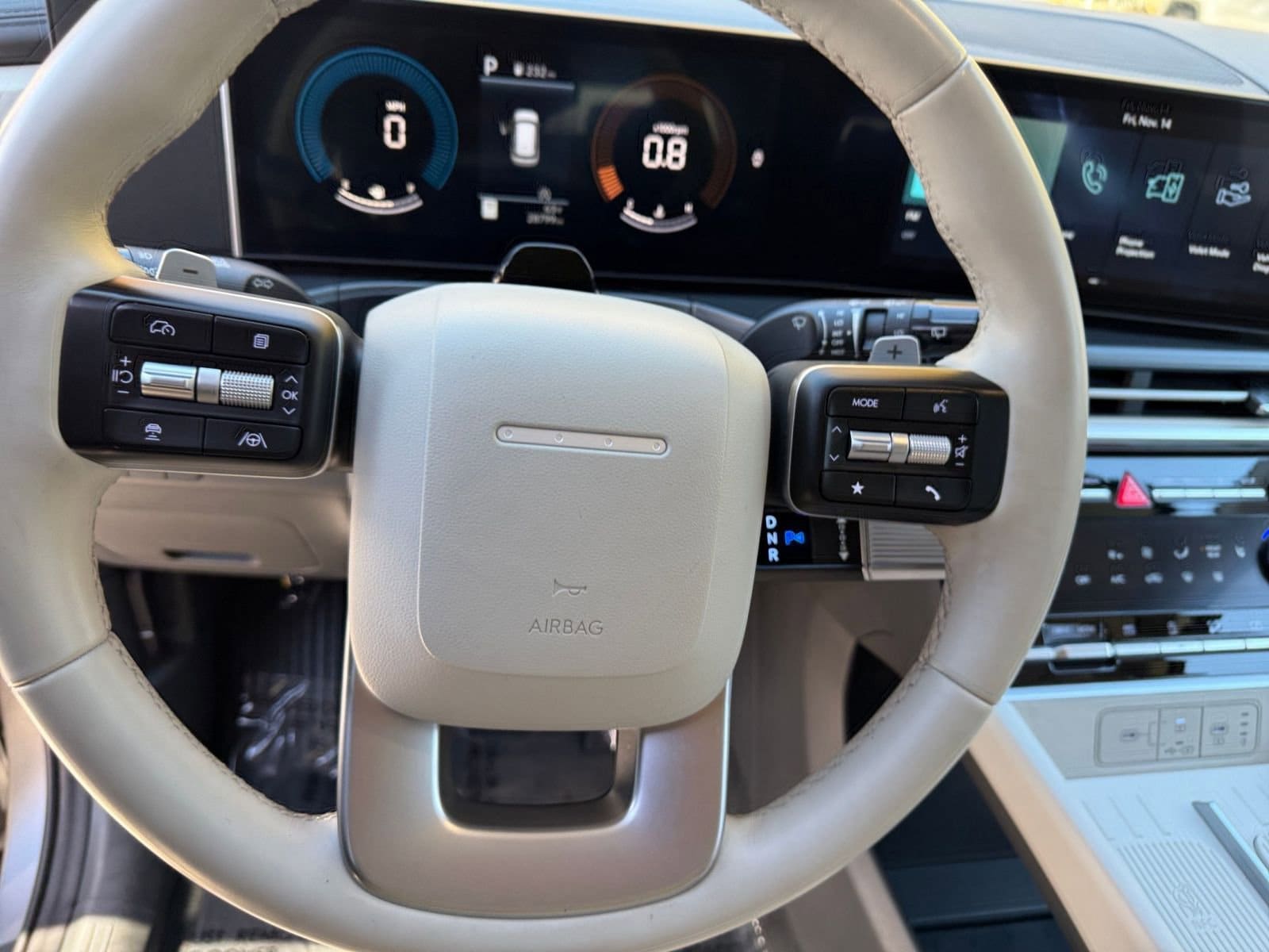 Thumbnail: 2025 Hyundai Santa Fe - 28