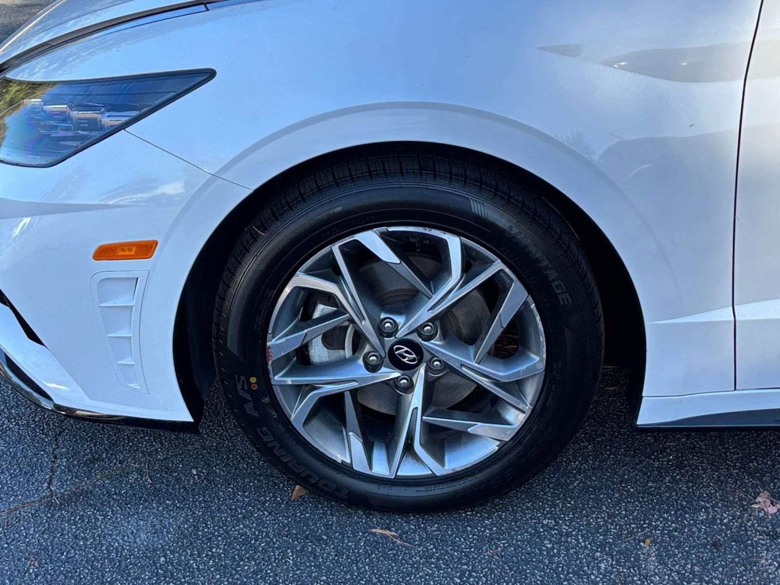 Thumbnail: 2023 Hyundai Sonata - 30