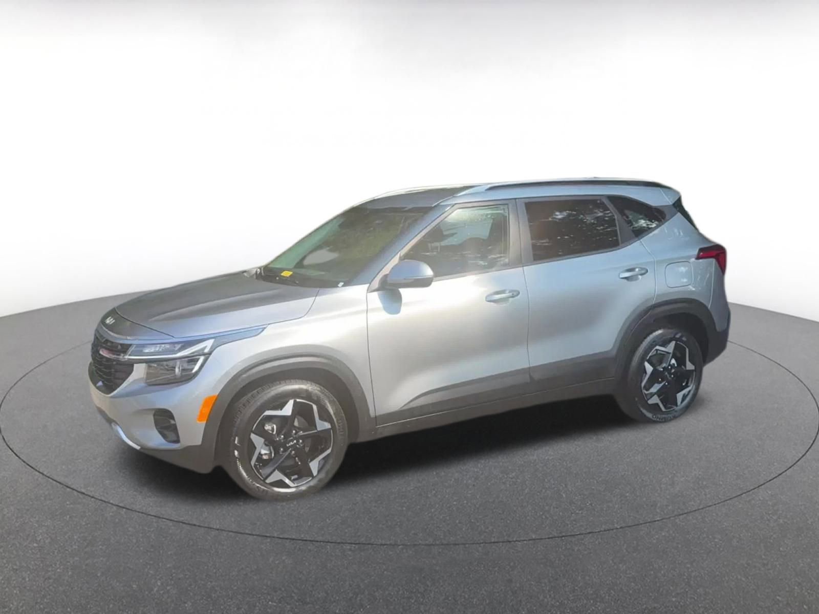 Thumbnail: 2025 Kia Seltos - 8