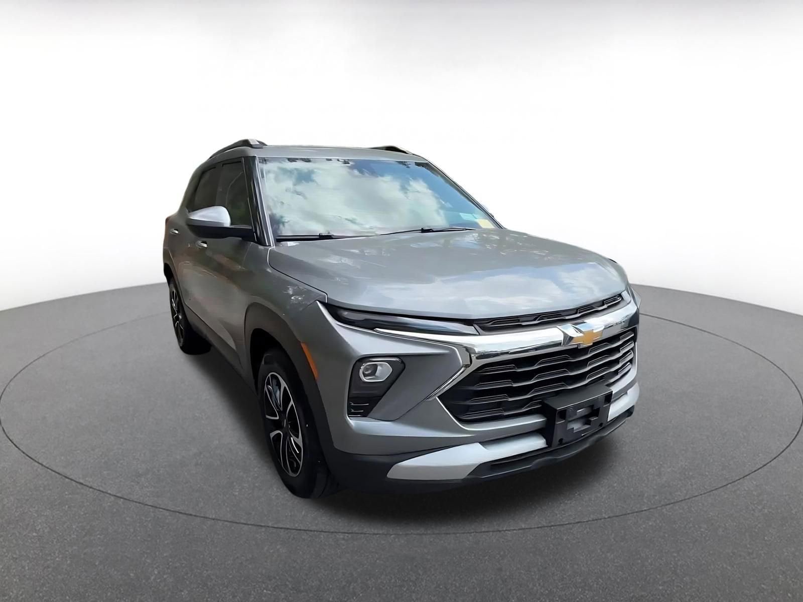 Thumbnail: 2025 Chevrolet TrailBlazer - 3