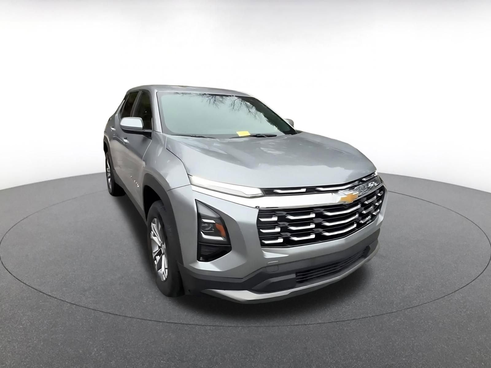 Thumbnail: 2025 Chevrolet Equinox - 3