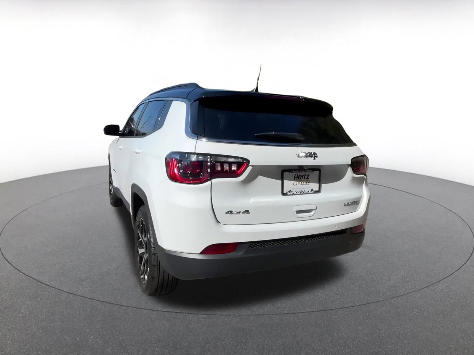 Thumbnail: 2025 Jeep Compass - 11