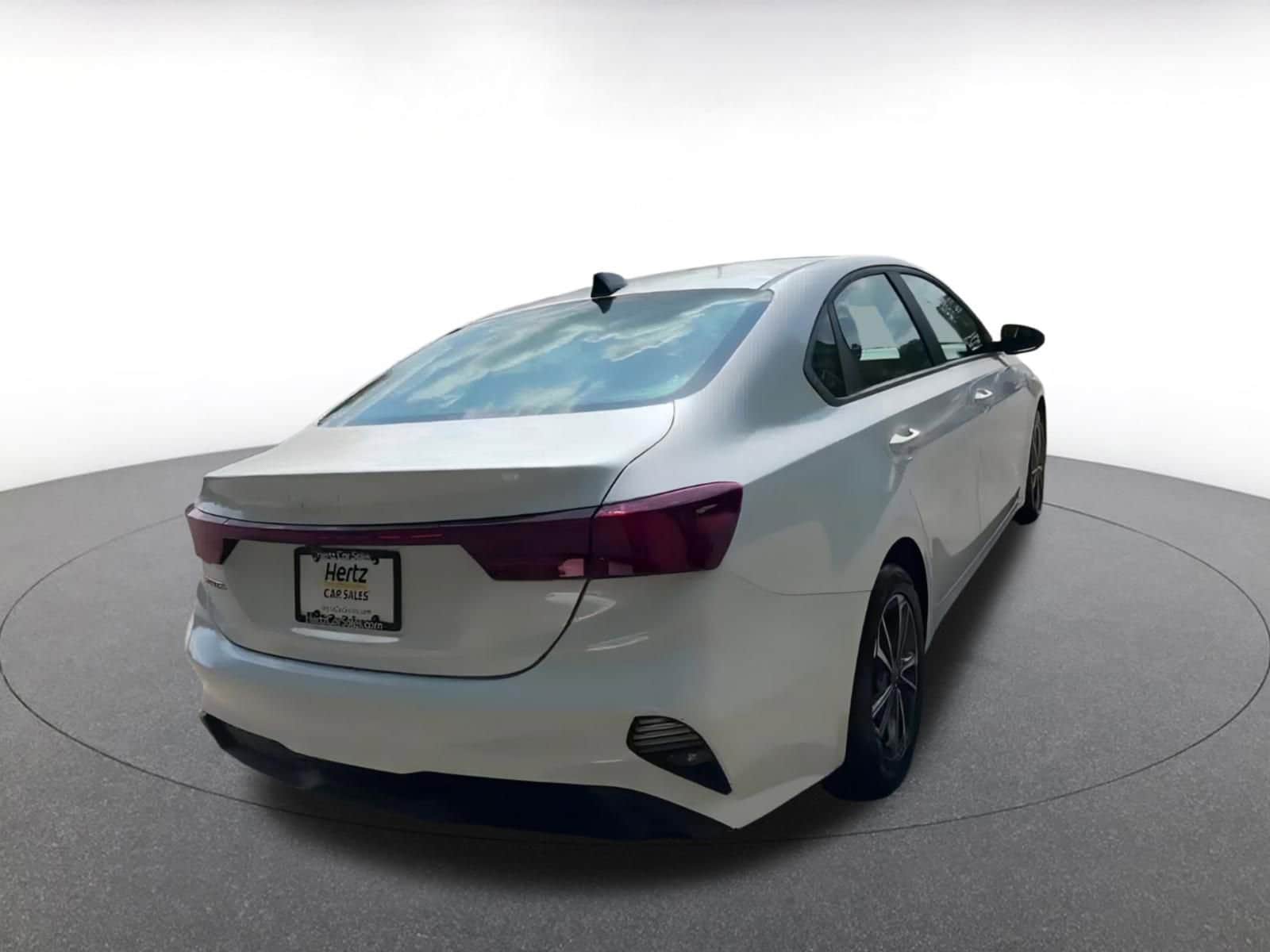 Thumbnail: 2024 Kia Forte - 14