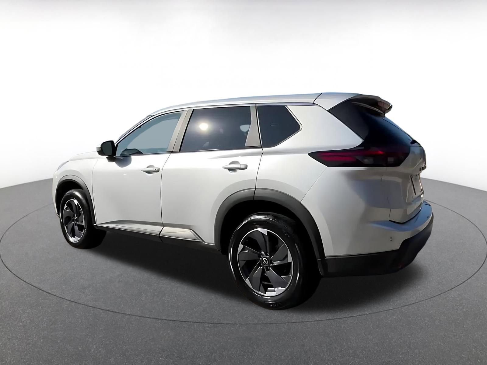 Thumbnail: 2025 Nissan Rogue - 10