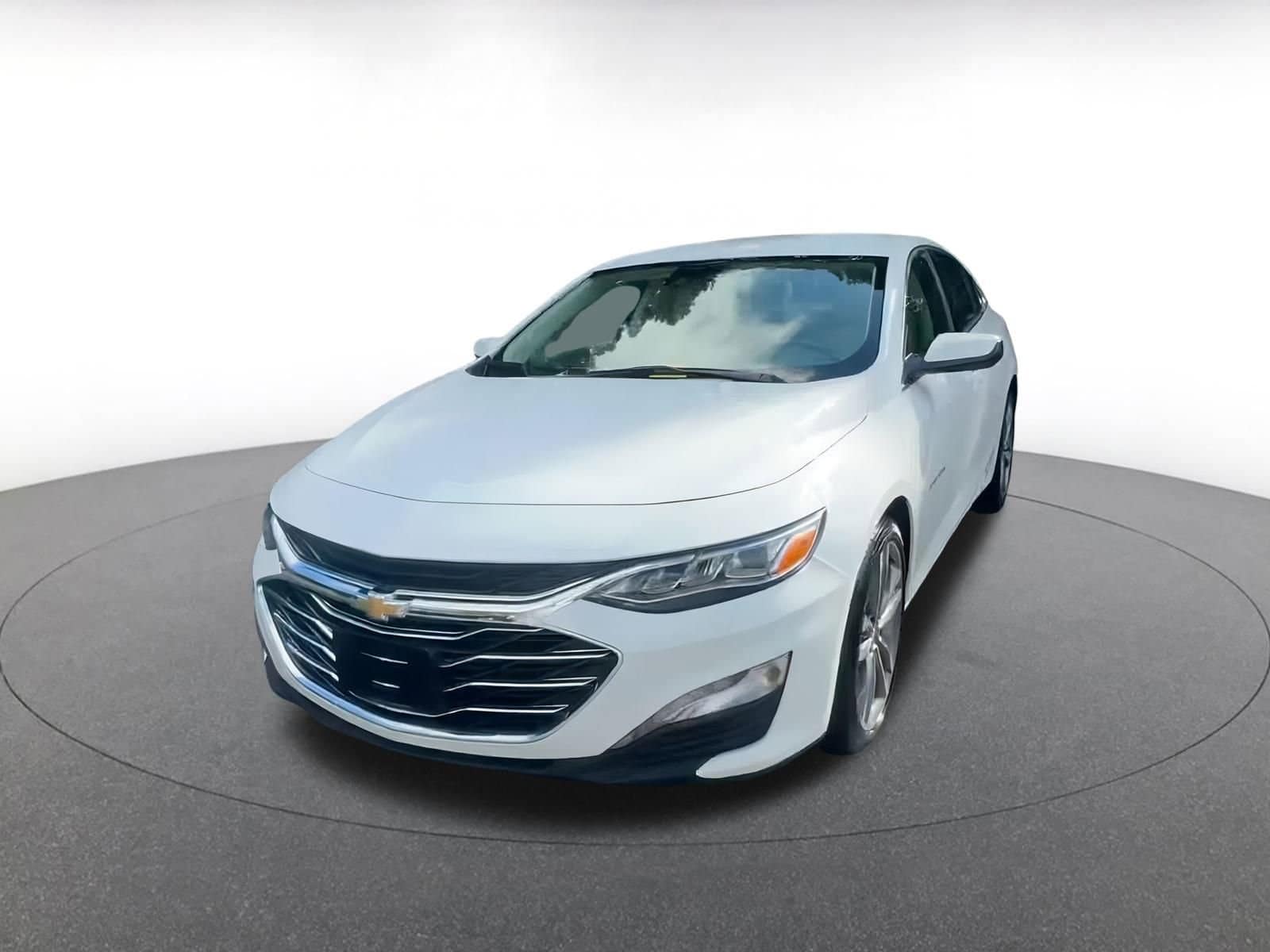 Thumbnail: 2024 Chevrolet Malibu - 6