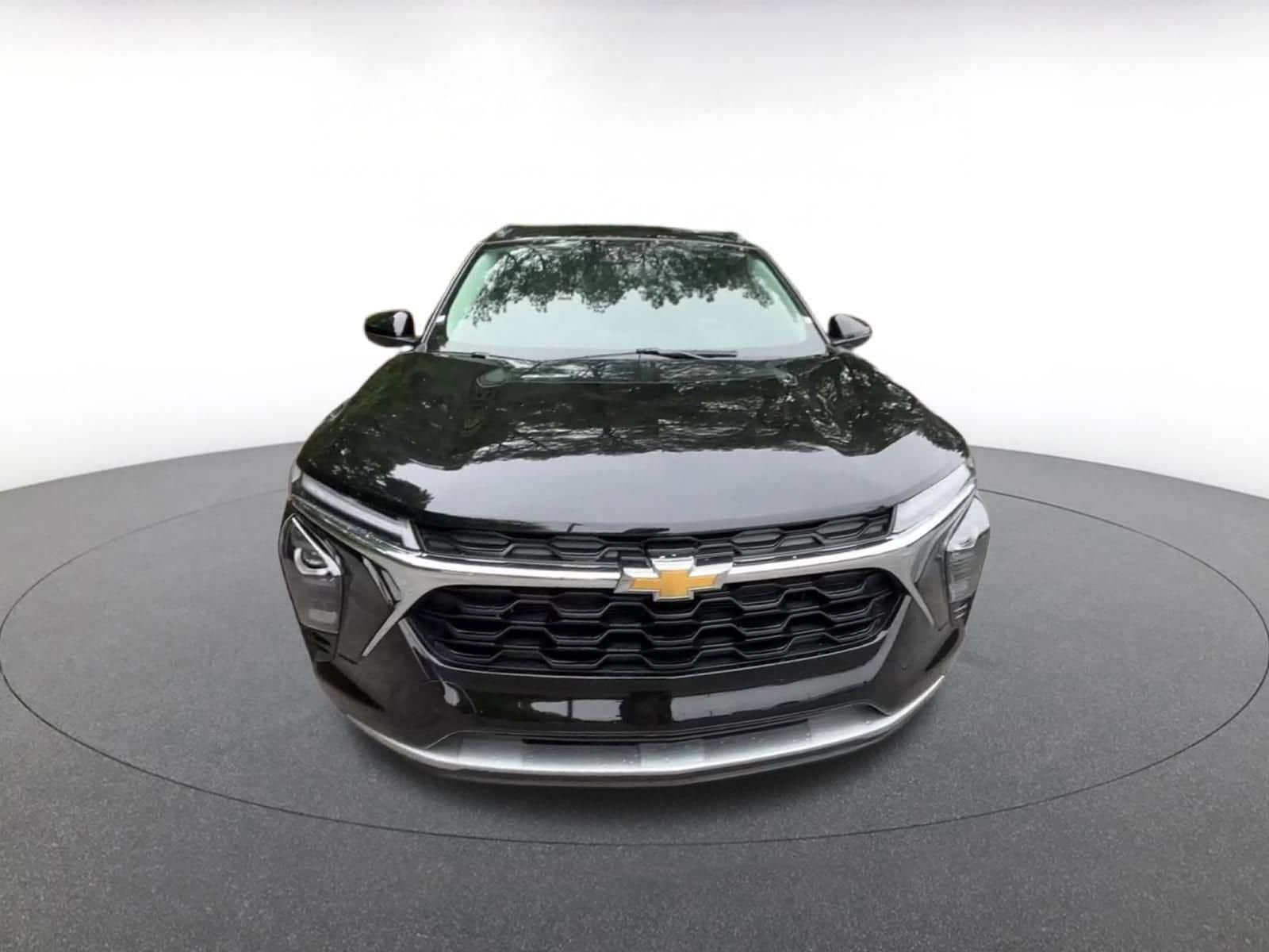 Thumbnail: 2025 Chevrolet Trax - 4