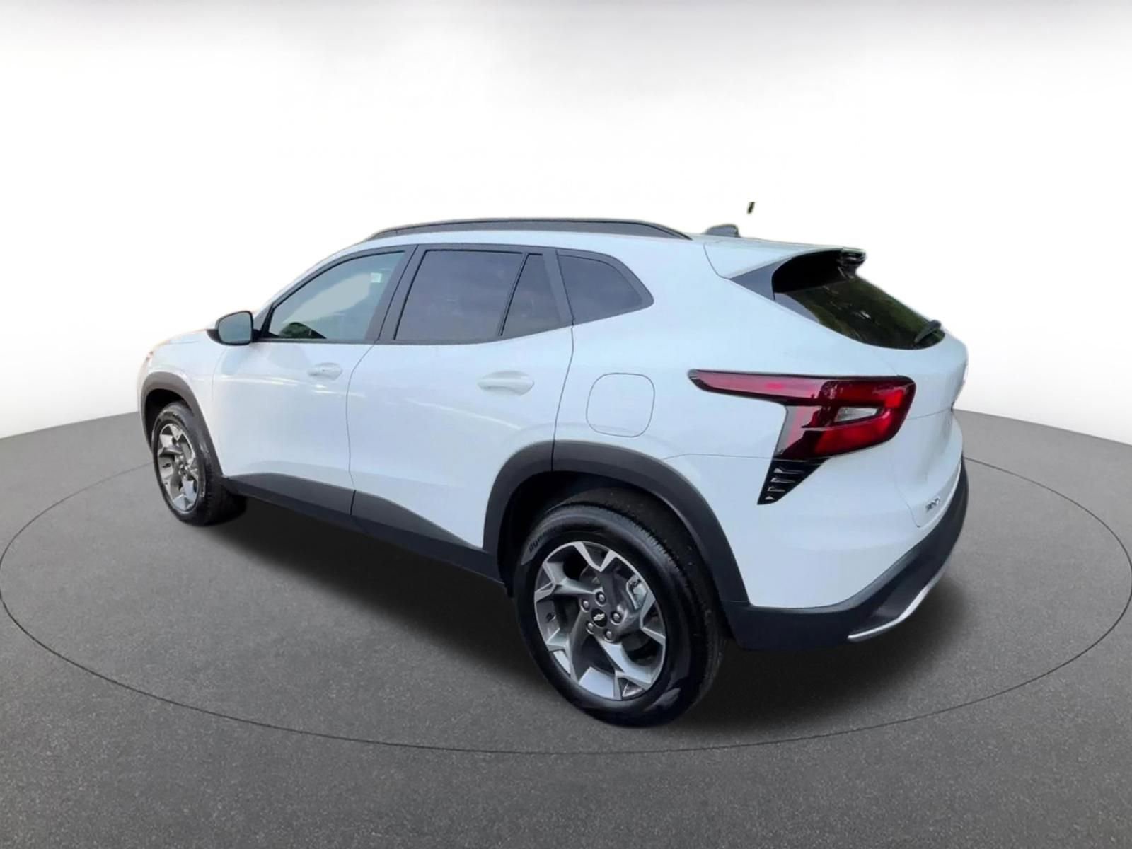 Thumbnail: 2025 Nissan Altima - 10