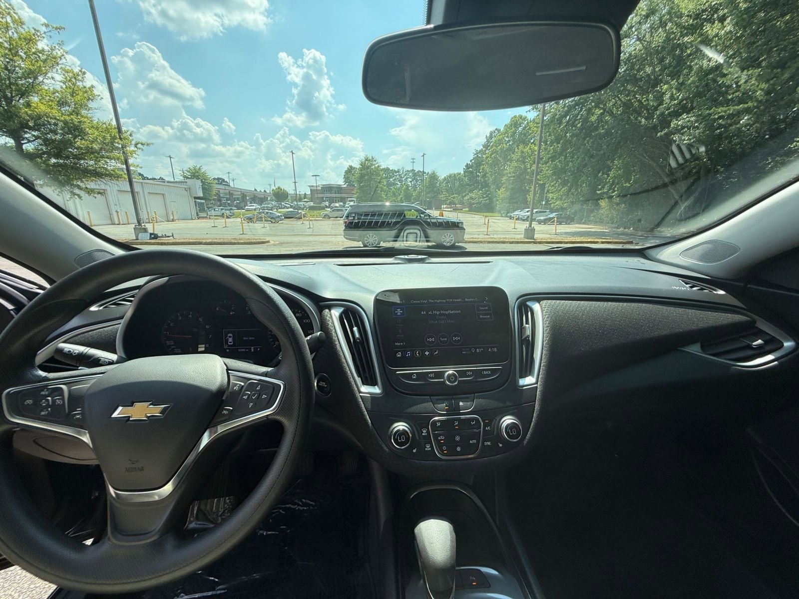 Thumbnail: 2024 Chevrolet Malibu - 33