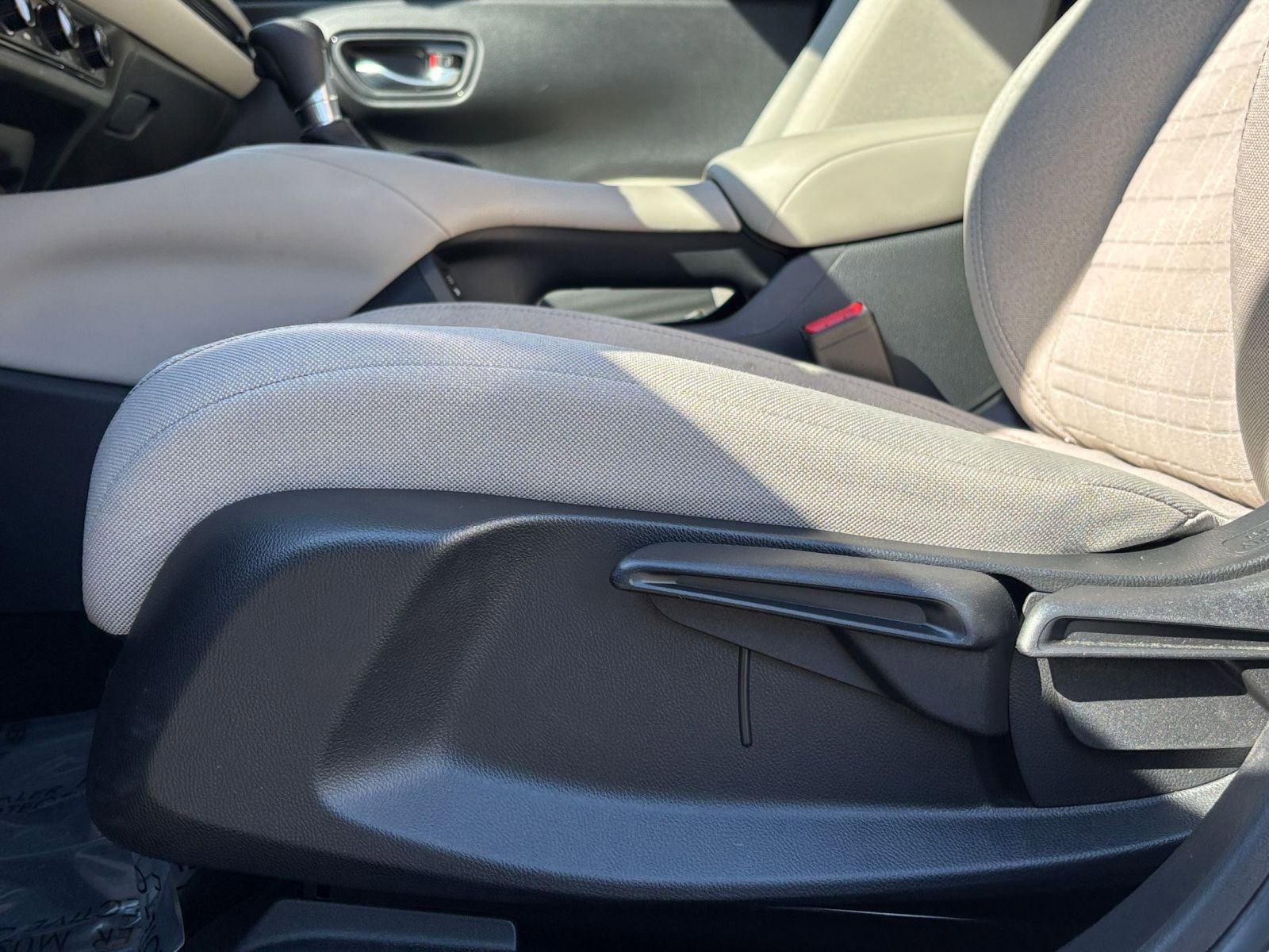 Thumbnail: 2025 Honda HR-V - 22