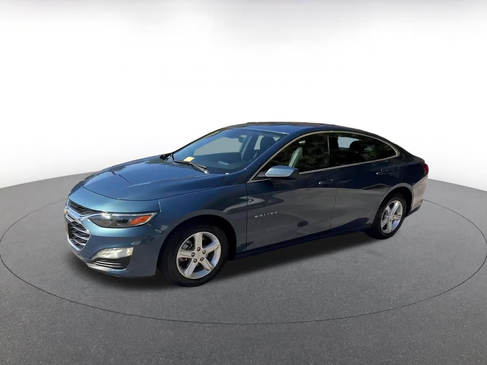 Thumbnail: 2024 Chevrolet Malibu - 8