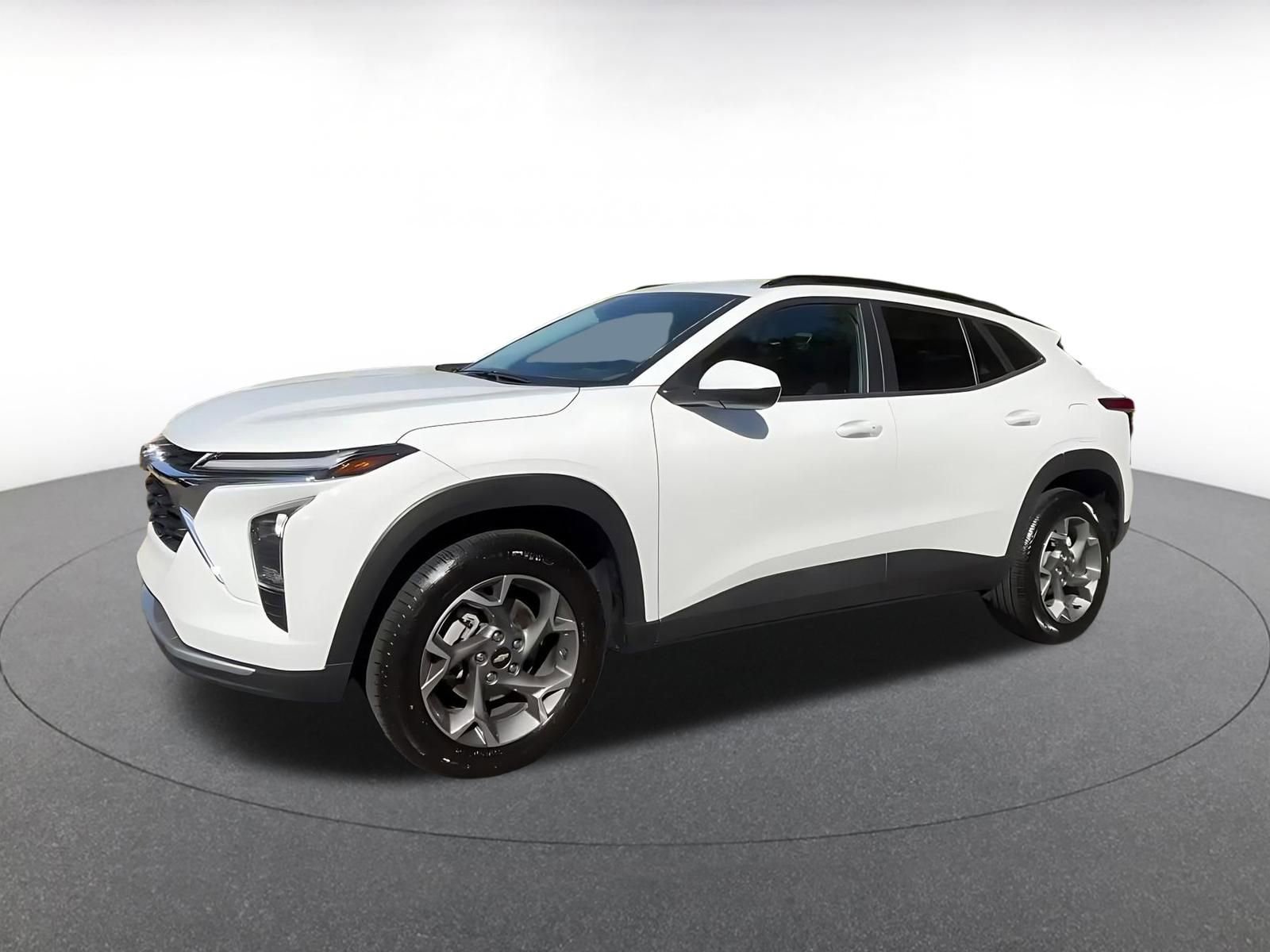 Thumbnail: 2025 Chevrolet Trax - 8