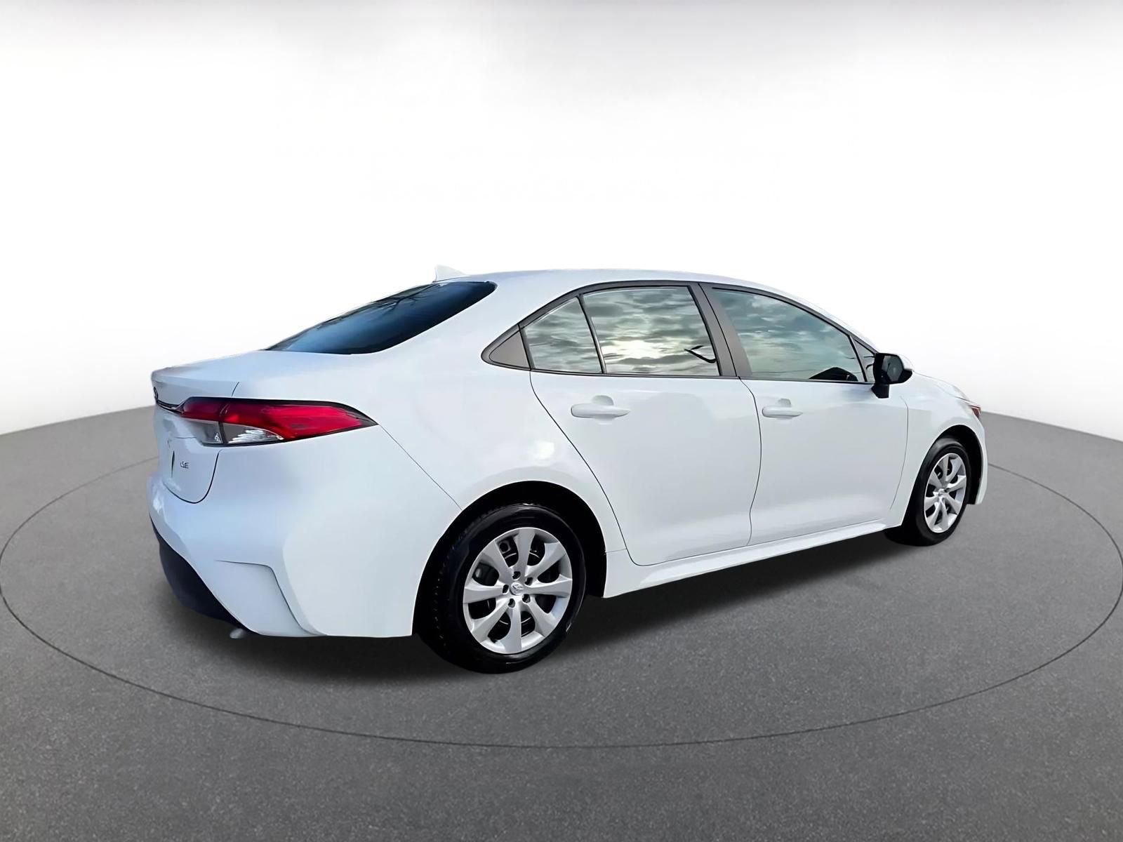 Thumbnail: 2025 Toyota Corolla - 15