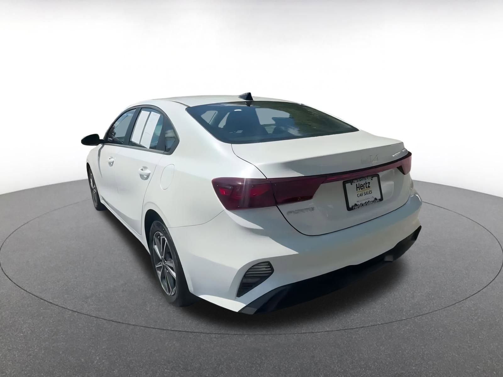 Thumbnail: 2024 Kia Forte - 11