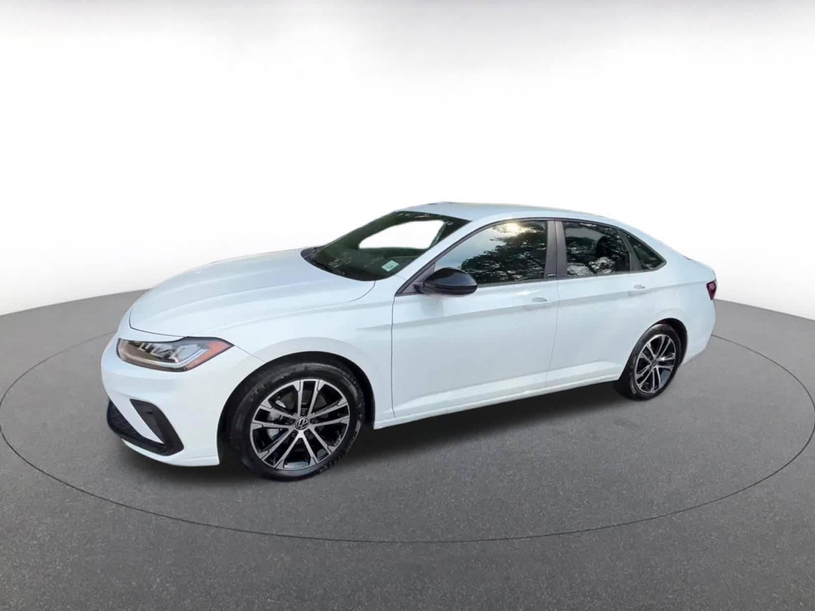 Thumbnail: 2025 Volkswagen Jetta - 8