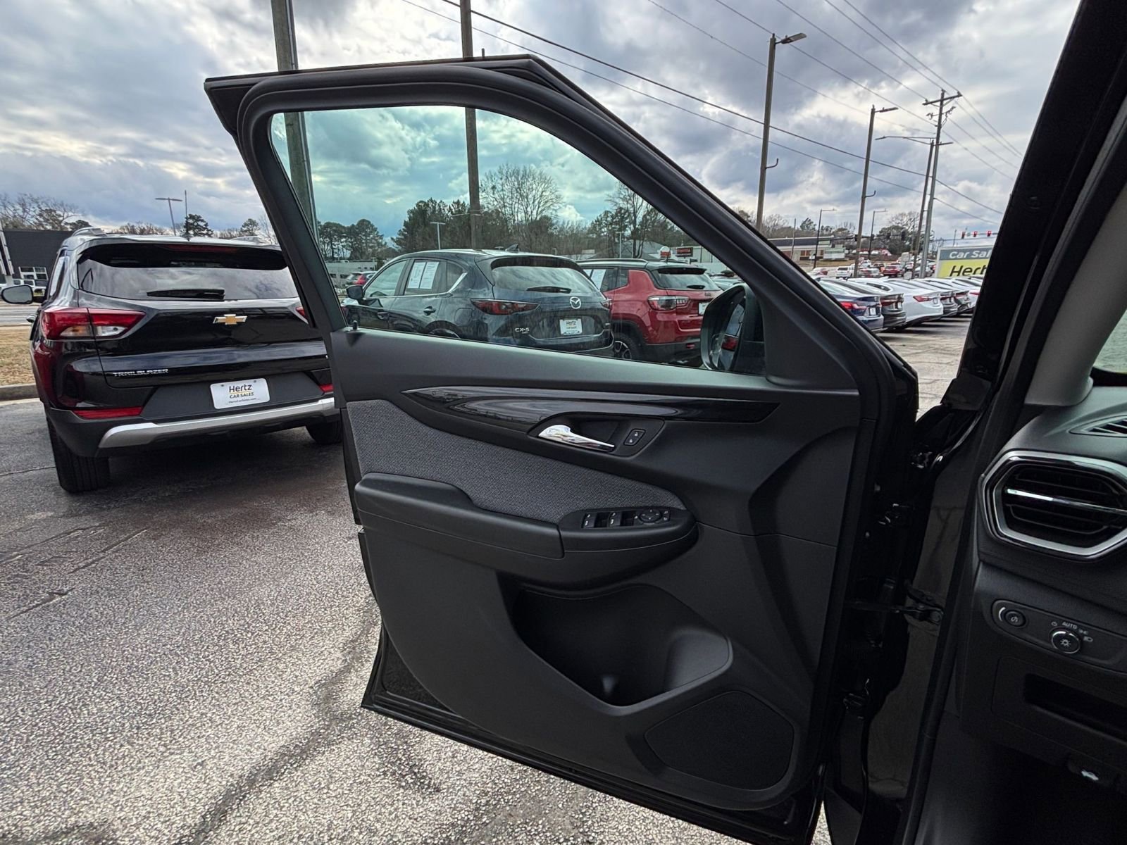 Thumbnail: 2025 Chevrolet TrailBlazer - 18