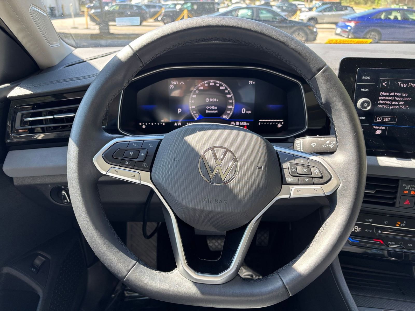 Thumbnail: 2025 Volkswagen Jetta - 34