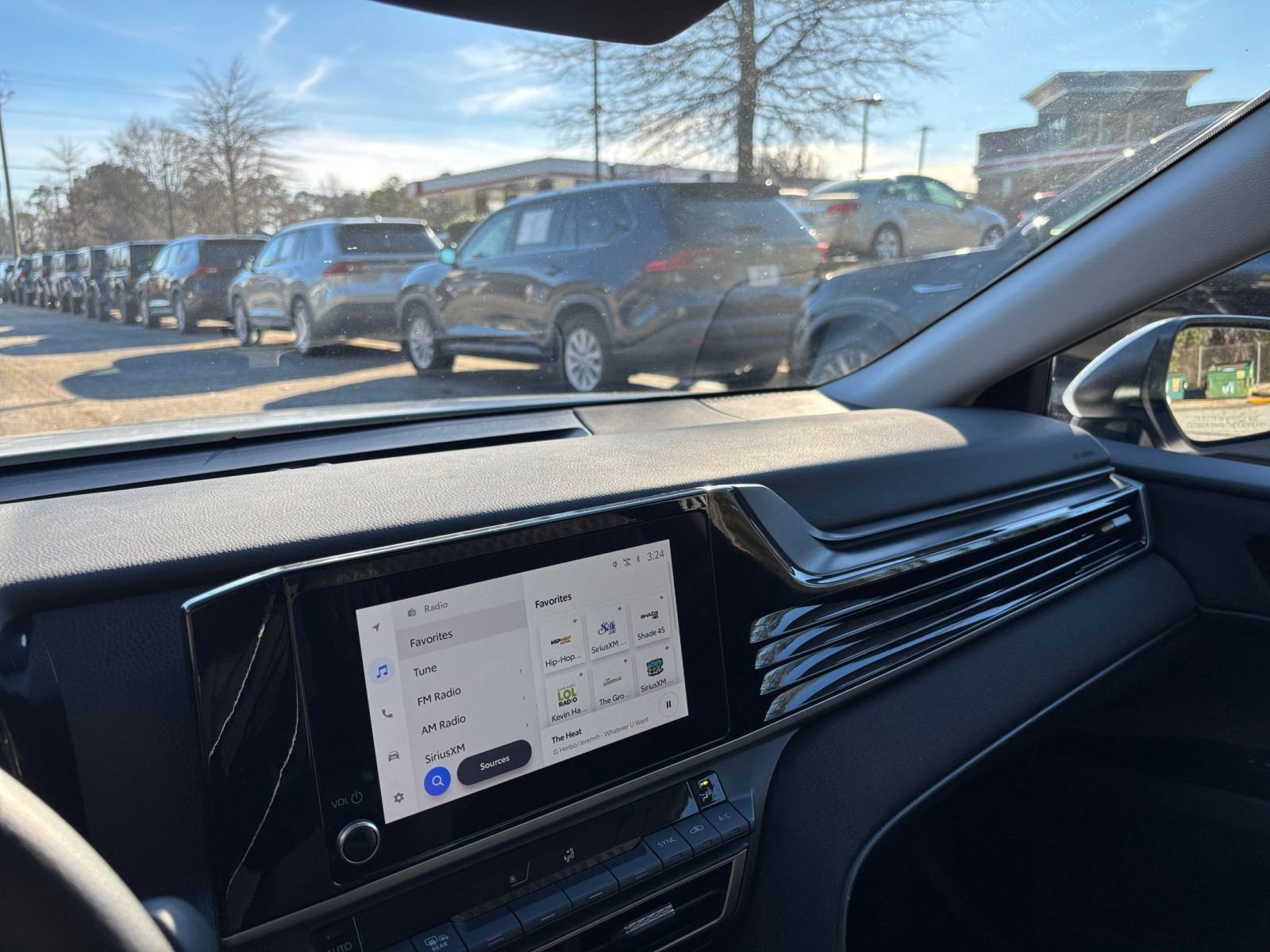 Thumbnail: 2025 Toyota Camry - 35