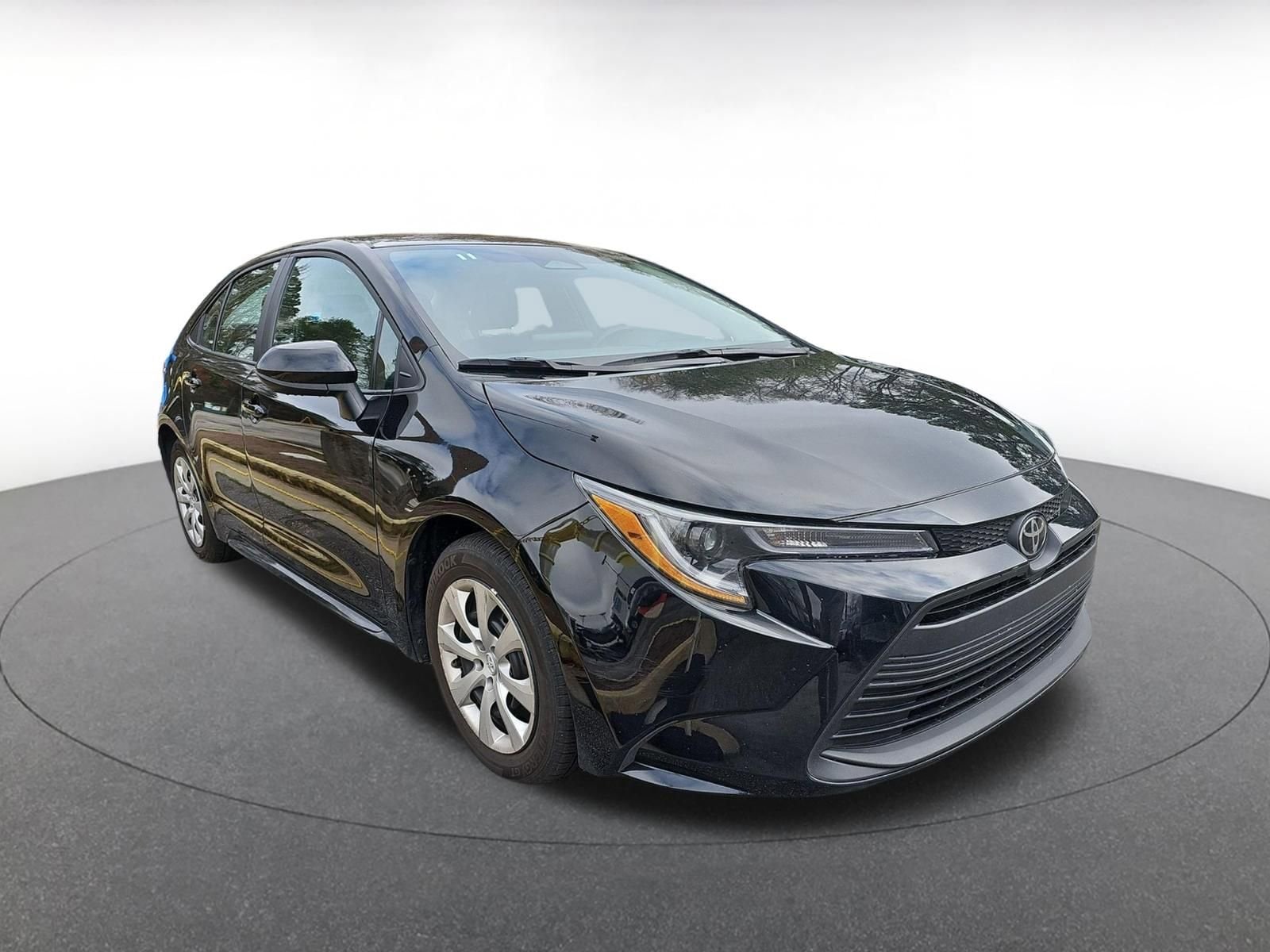 Thumbnail: 2025 Toyota Corolla - 1