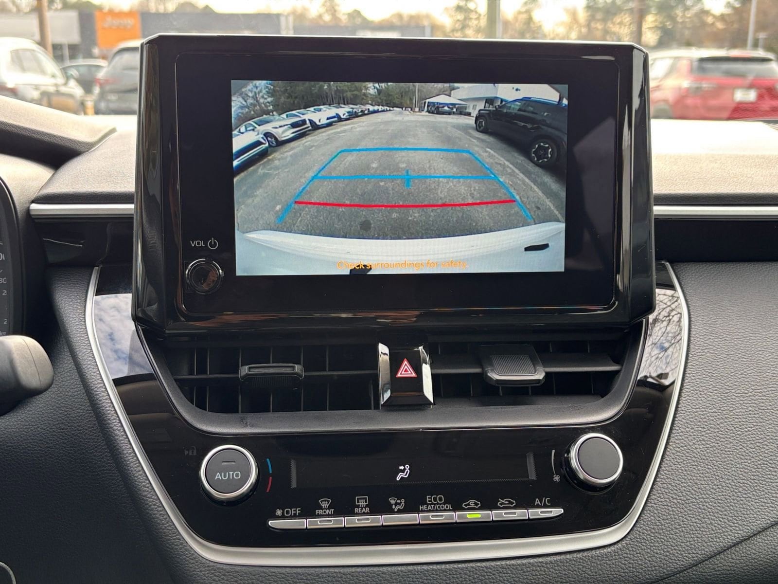 Thumbnail: 2025 Toyota Corolla - 17