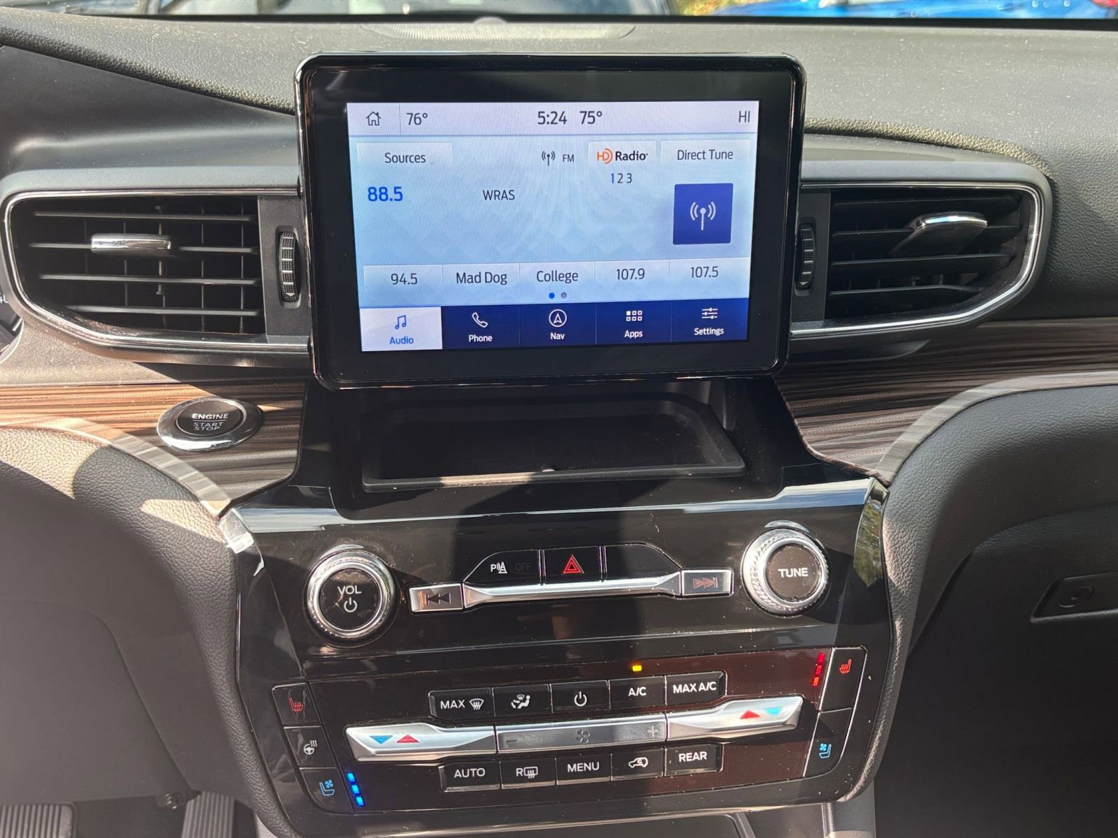 Thumbnail: 2024 Ford Explorer - 17