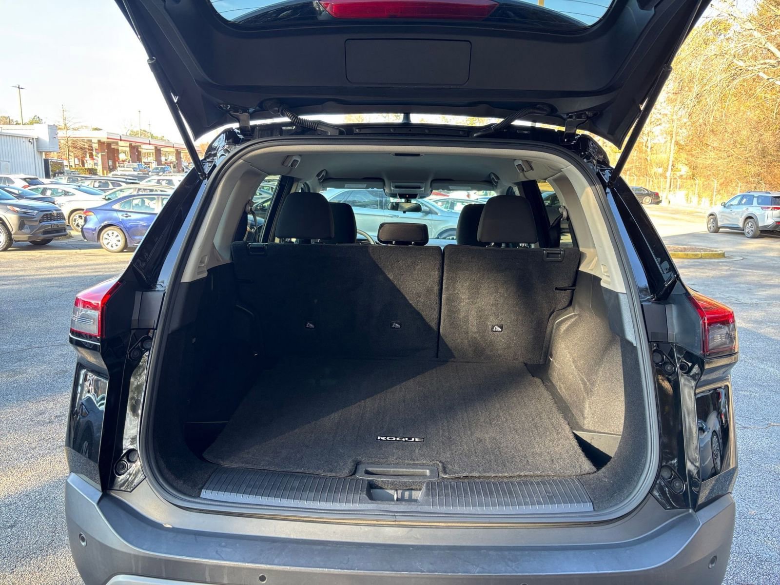 Thumbnail: 2023 Nissan Rogue - 31