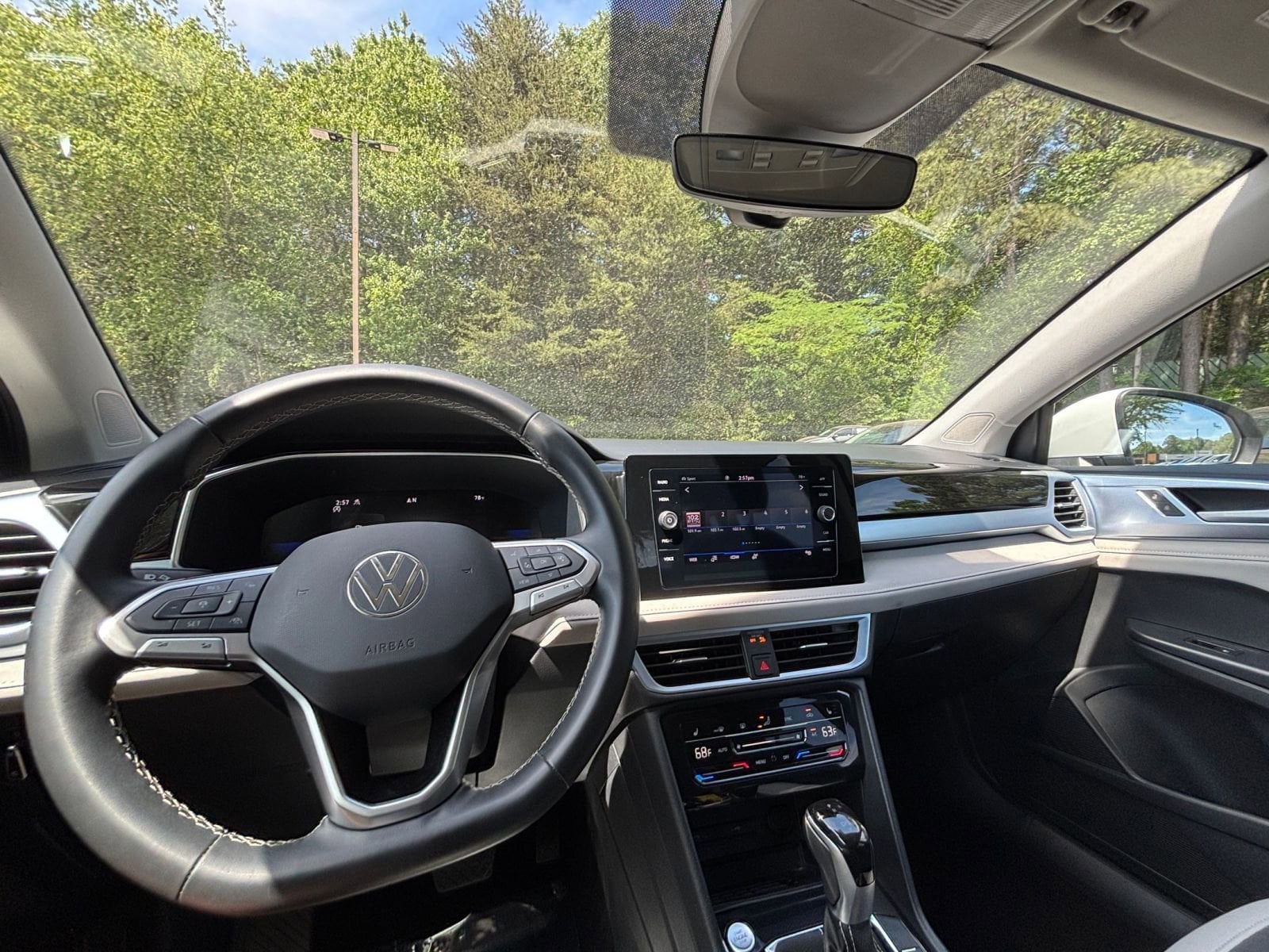 Thumbnail: 2025 Volkswagen Taos - 34