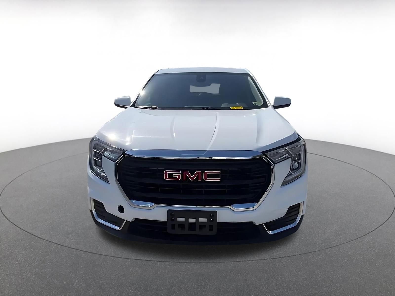 Thumbnail: 2024 GMC Terrain - 4