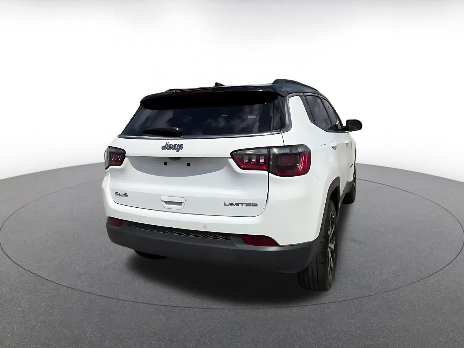 Thumbnail: 2025 Jeep Compass - 14