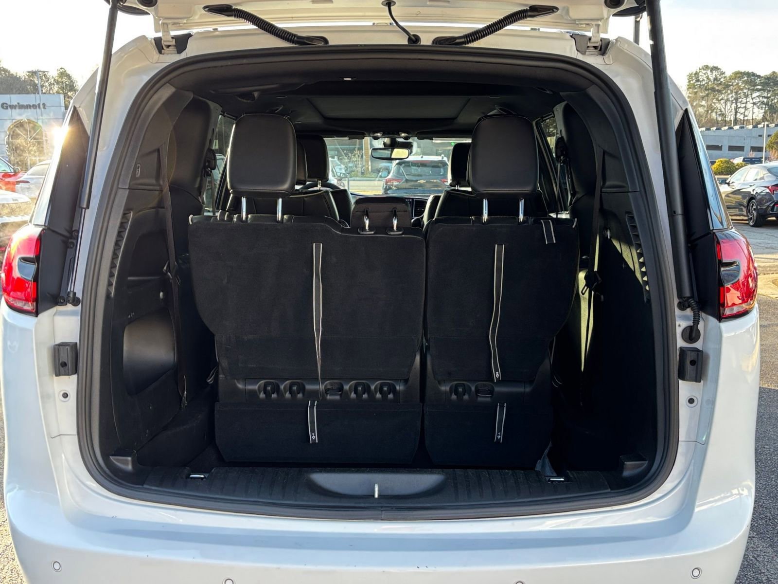 Thumbnail: 2025 Chrysler Pacifica - 35