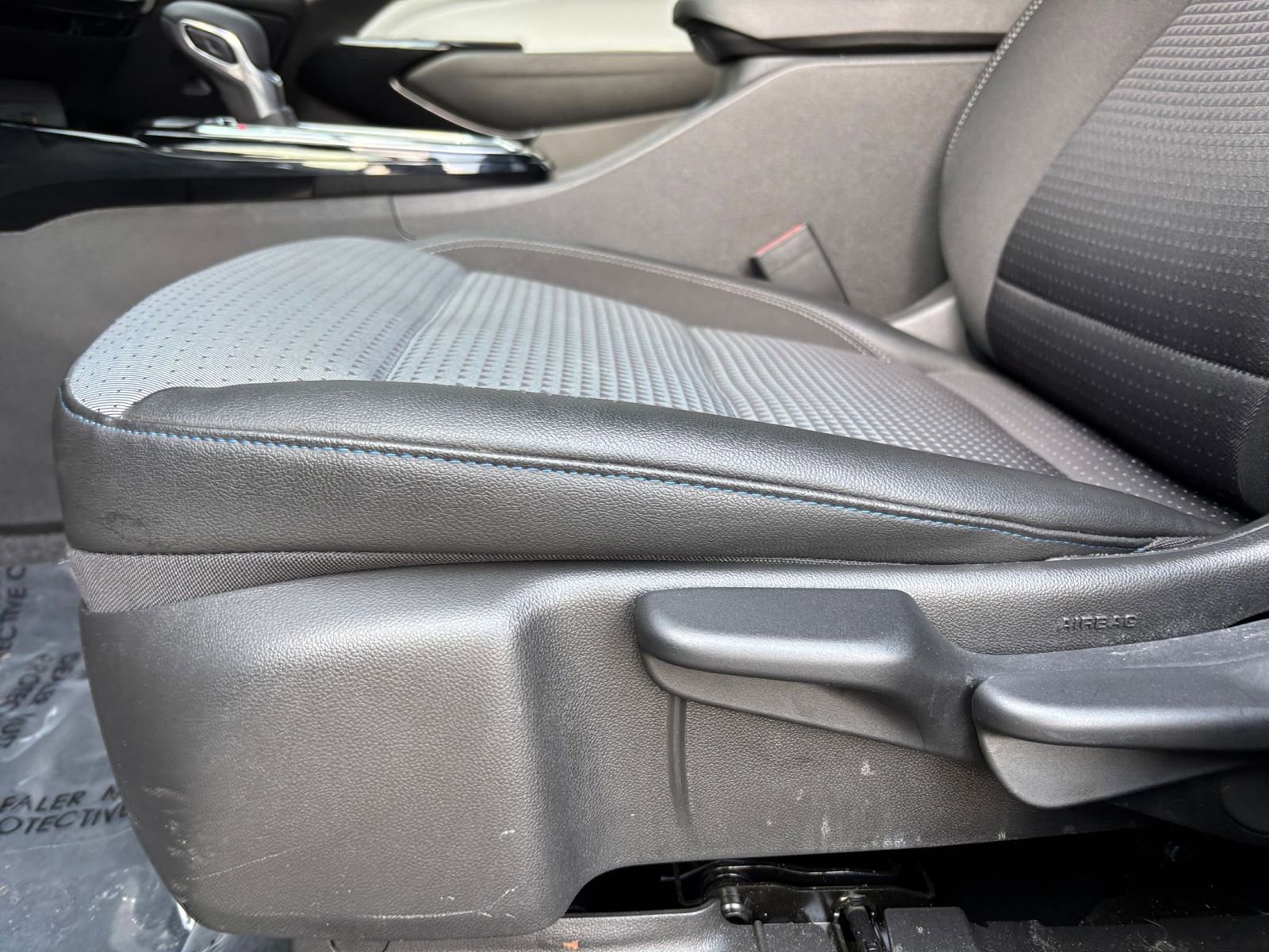 Thumbnail: 2025 Chevrolet Trax - 28